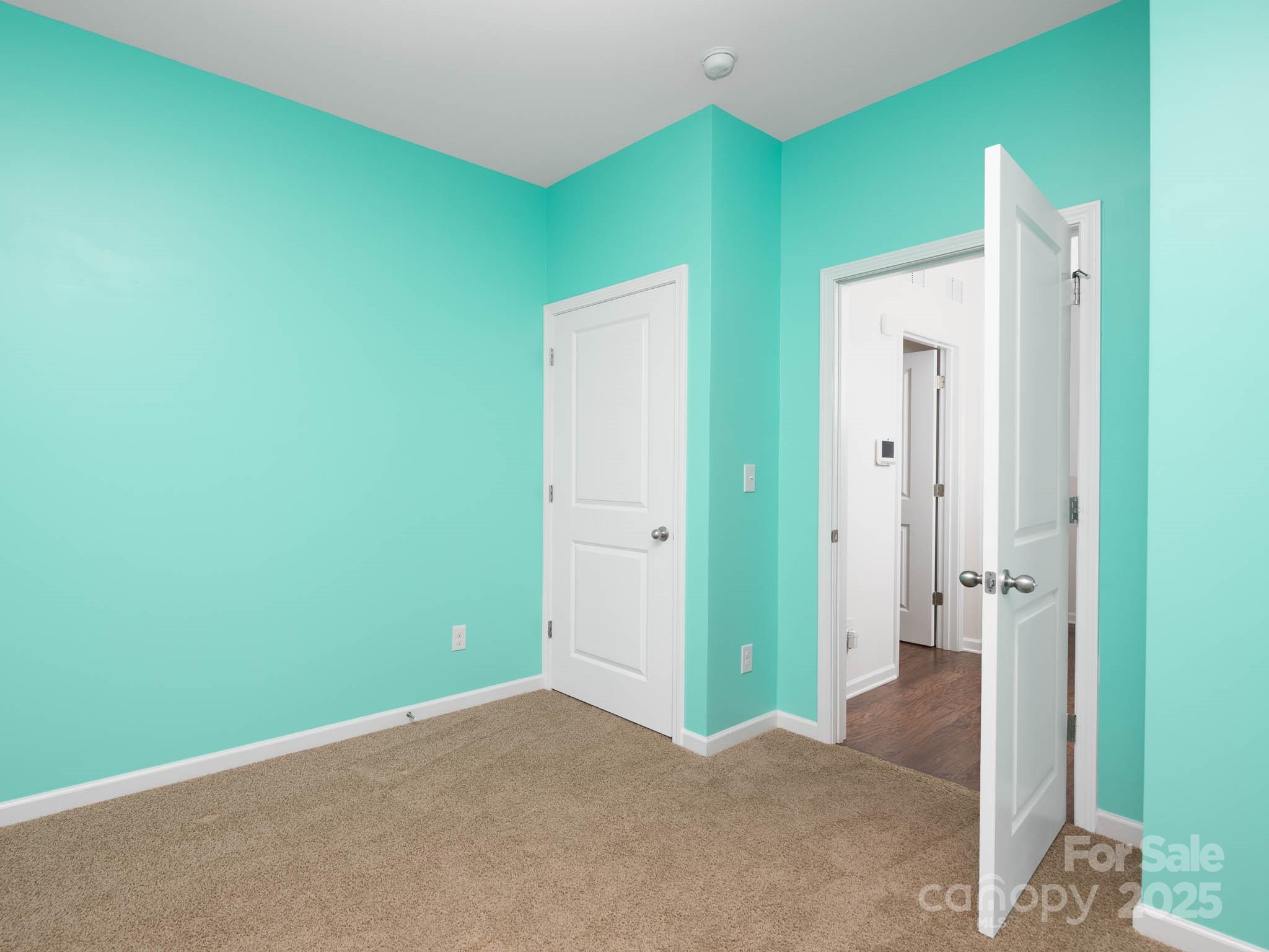 170 Atwater Landing Drive Property Photo 18