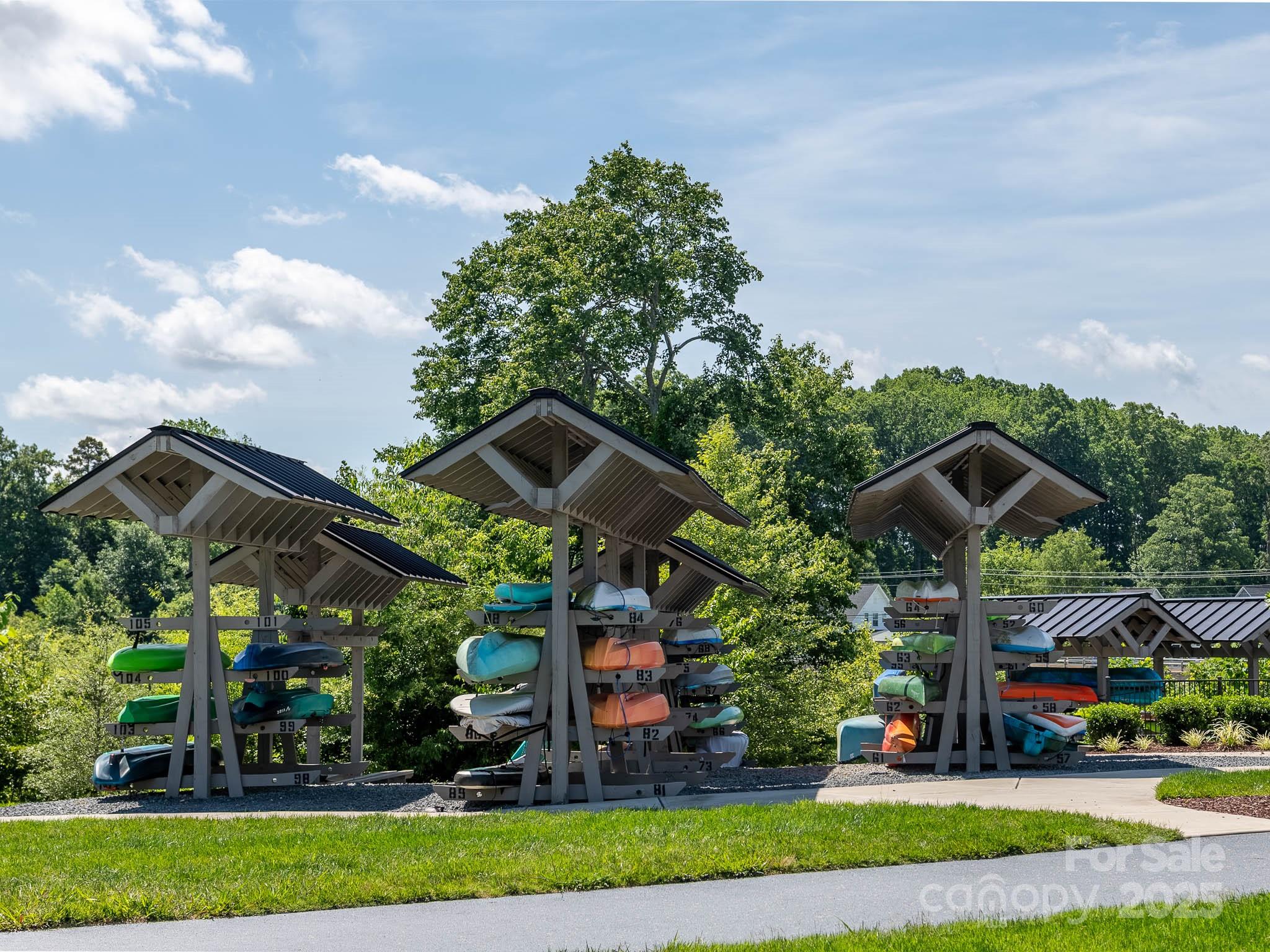 170 Atwater Landing Drive Property Photo 31