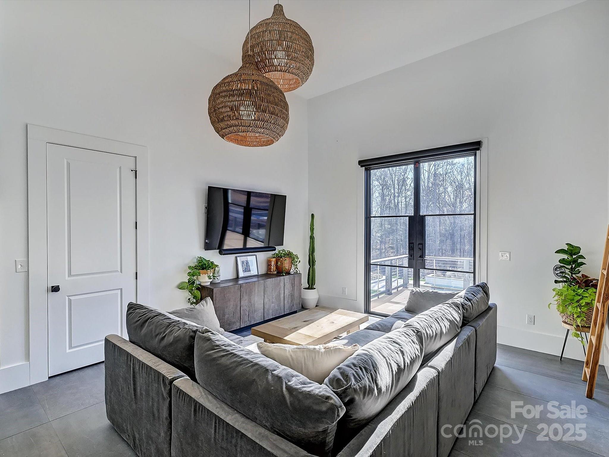 1525 Shinnville Road Property Photo 20