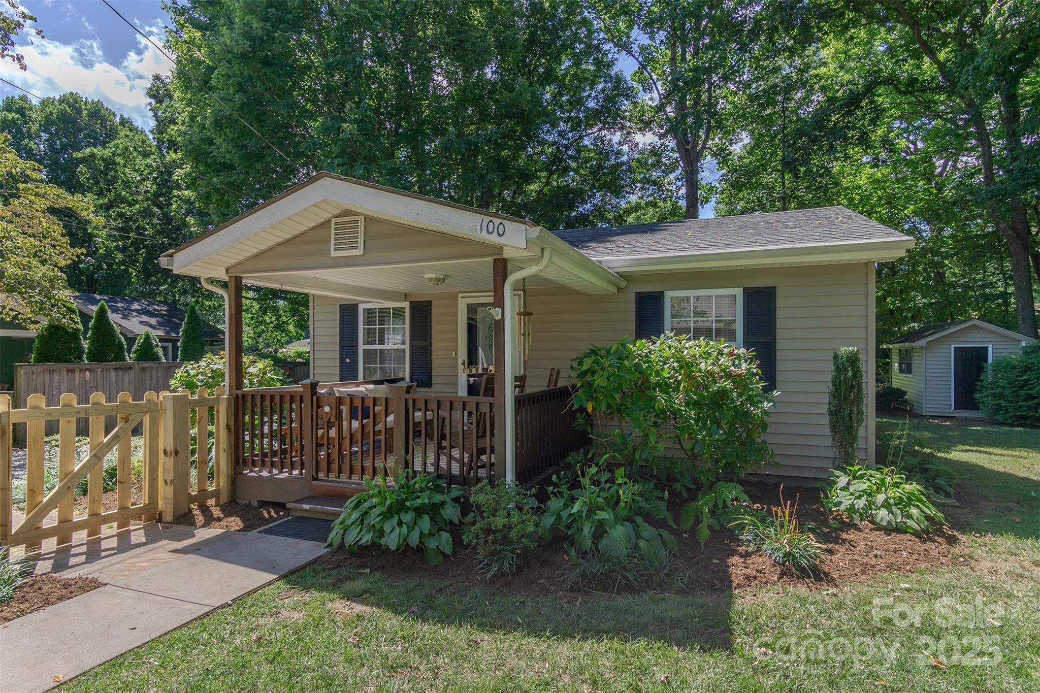 100 5th Street Property Photo