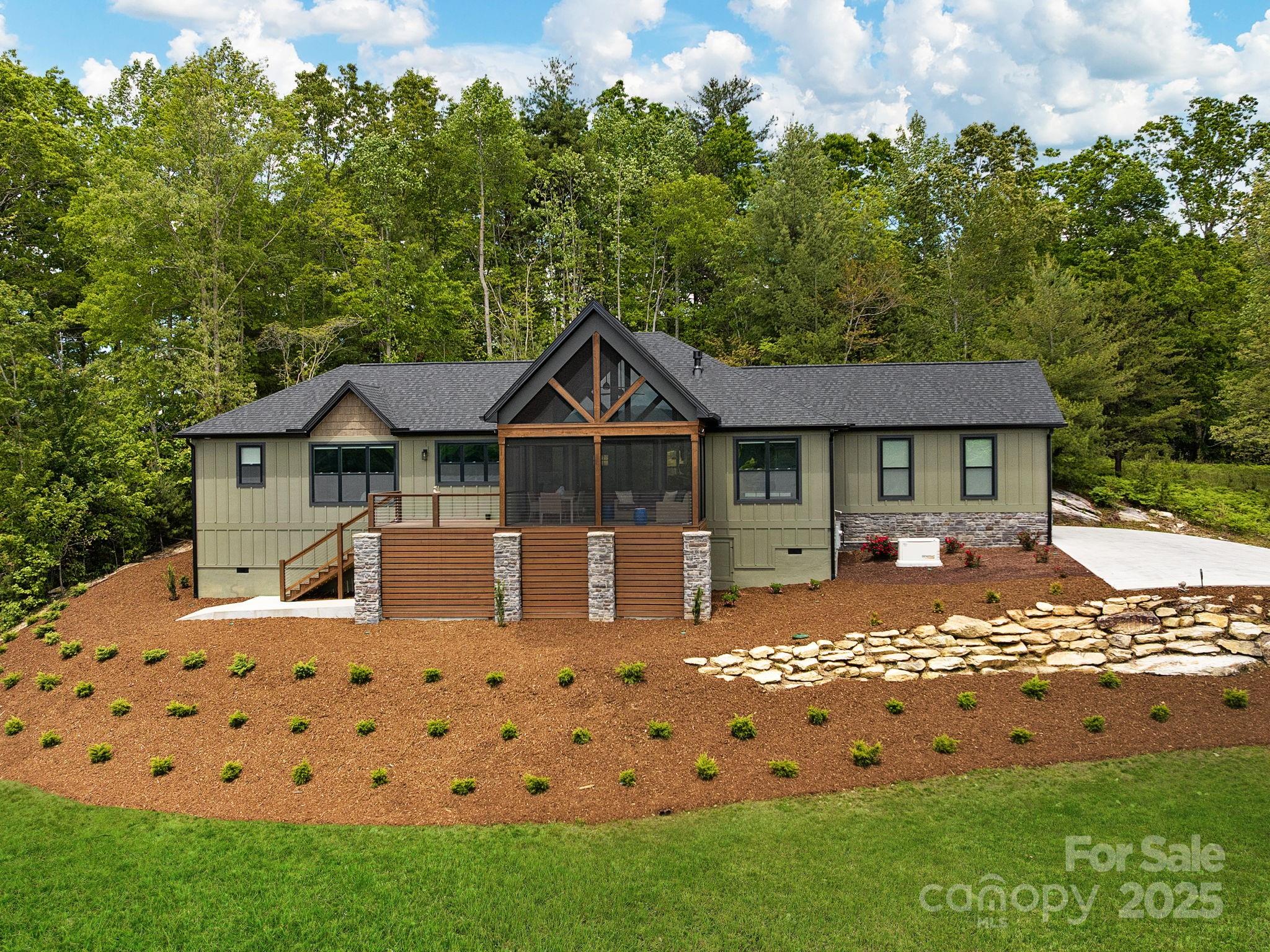 636 Crystal Heights Drive Property Photo