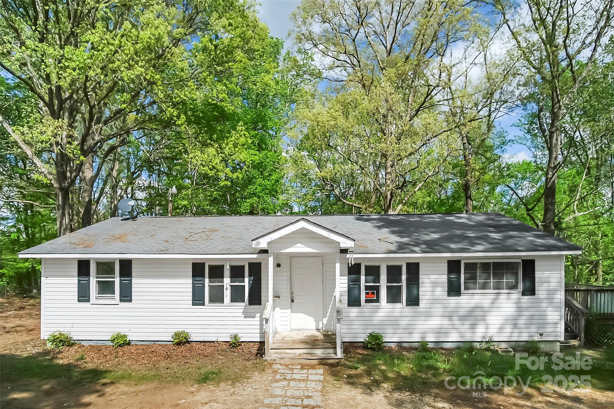 124 Ayers Road Property Photo