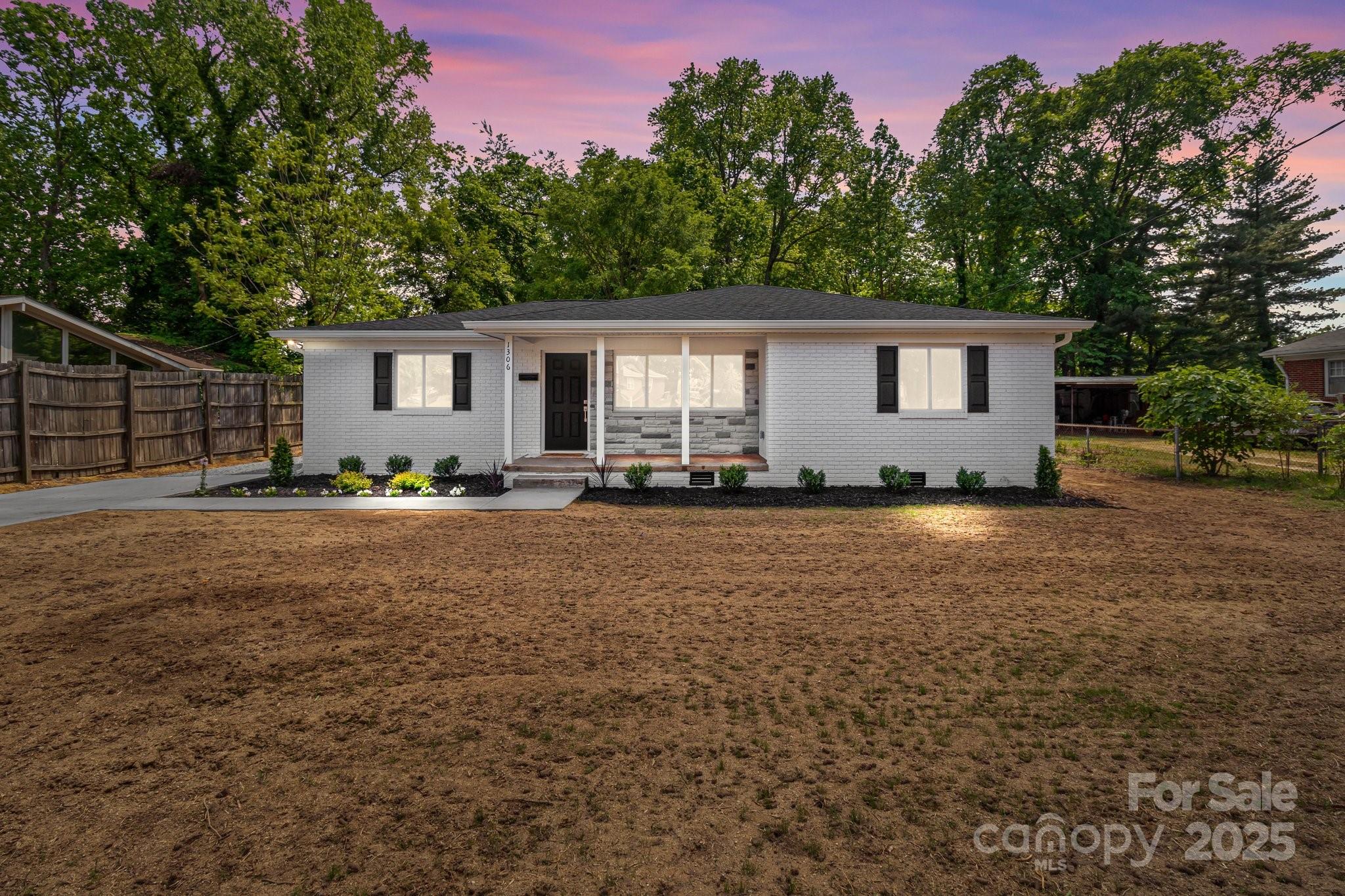 1306 Klondale Avenue Property Photo