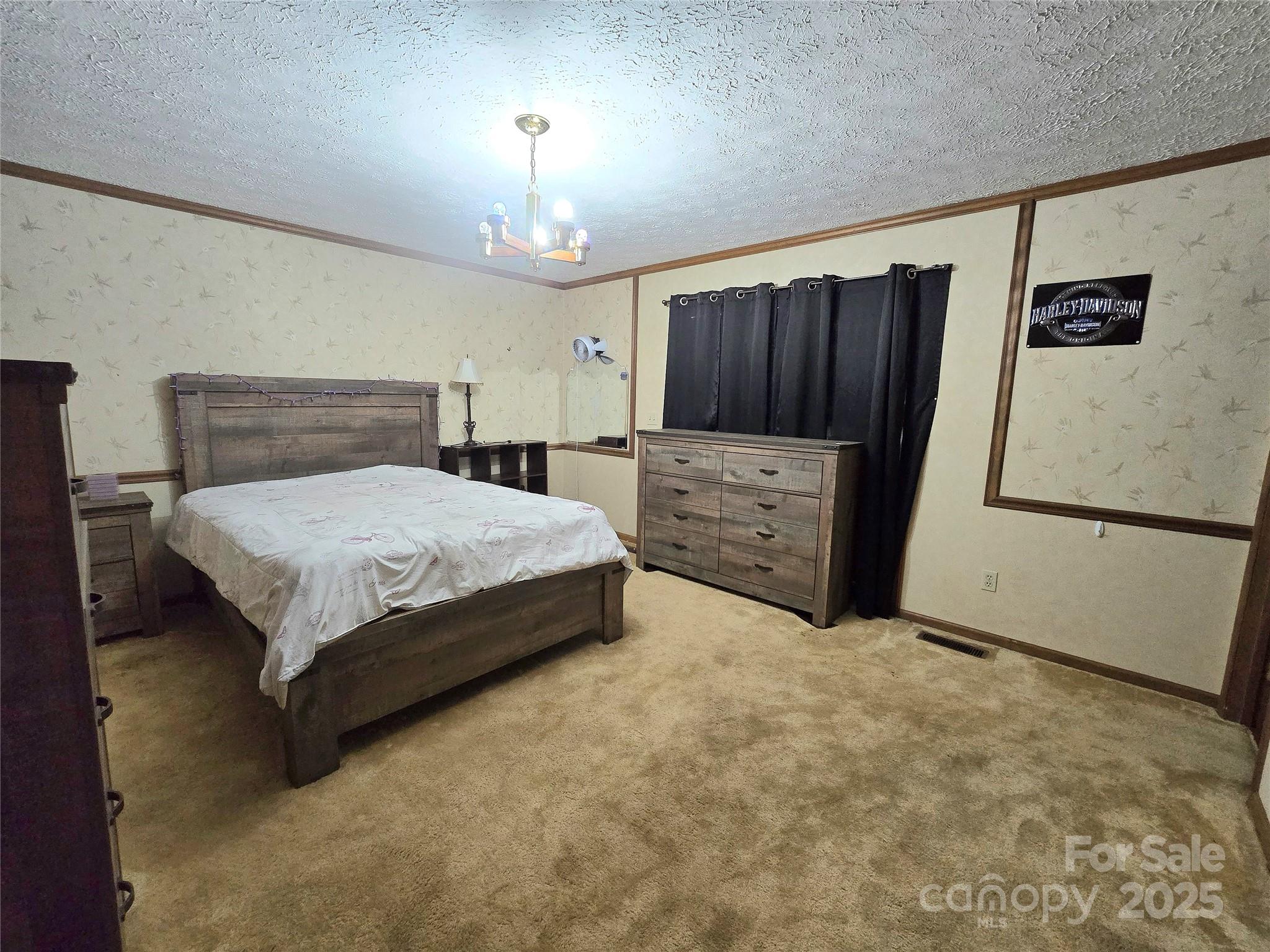 7141 Knobs Landing Property Photo 8