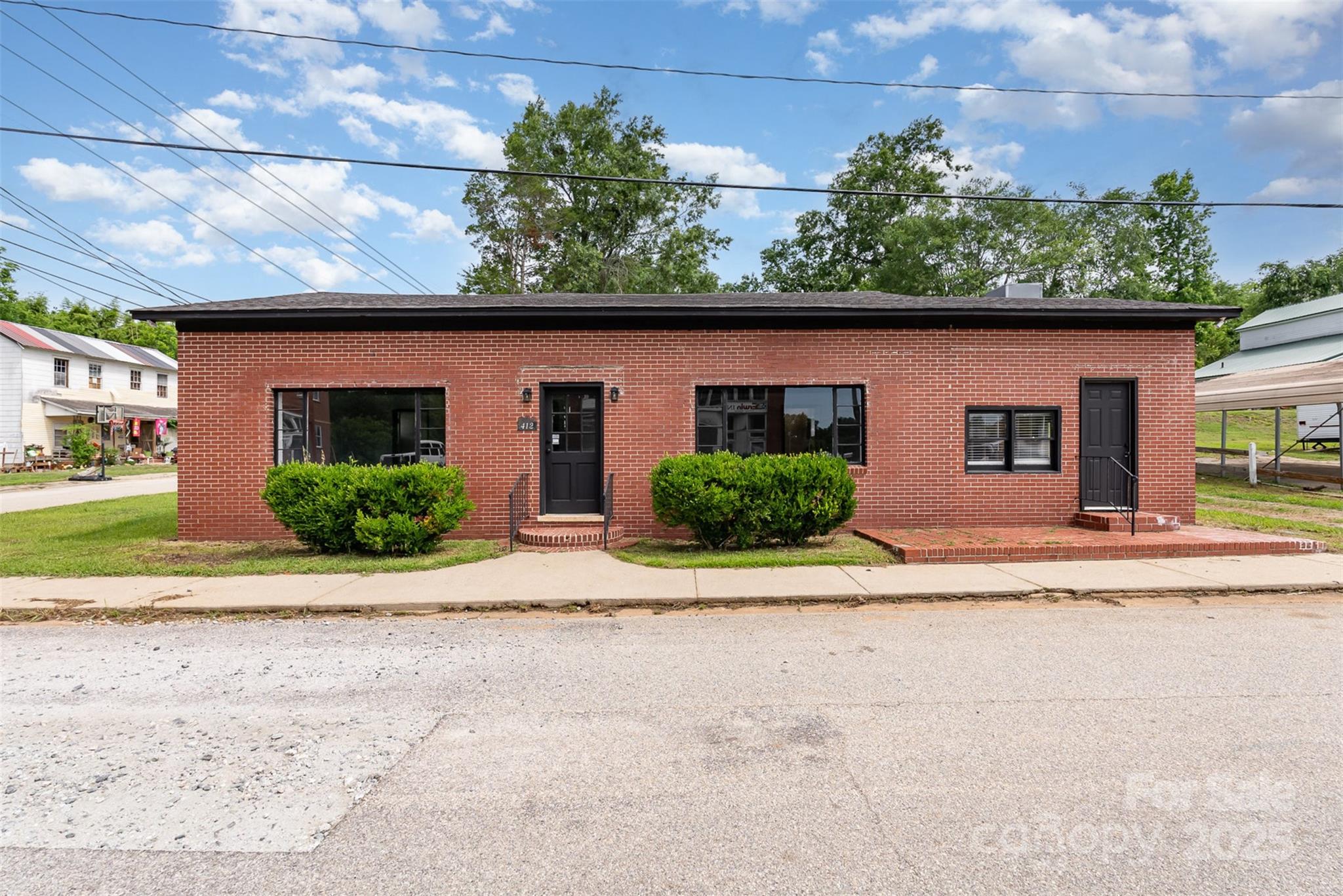 412 Flat Drive 244
