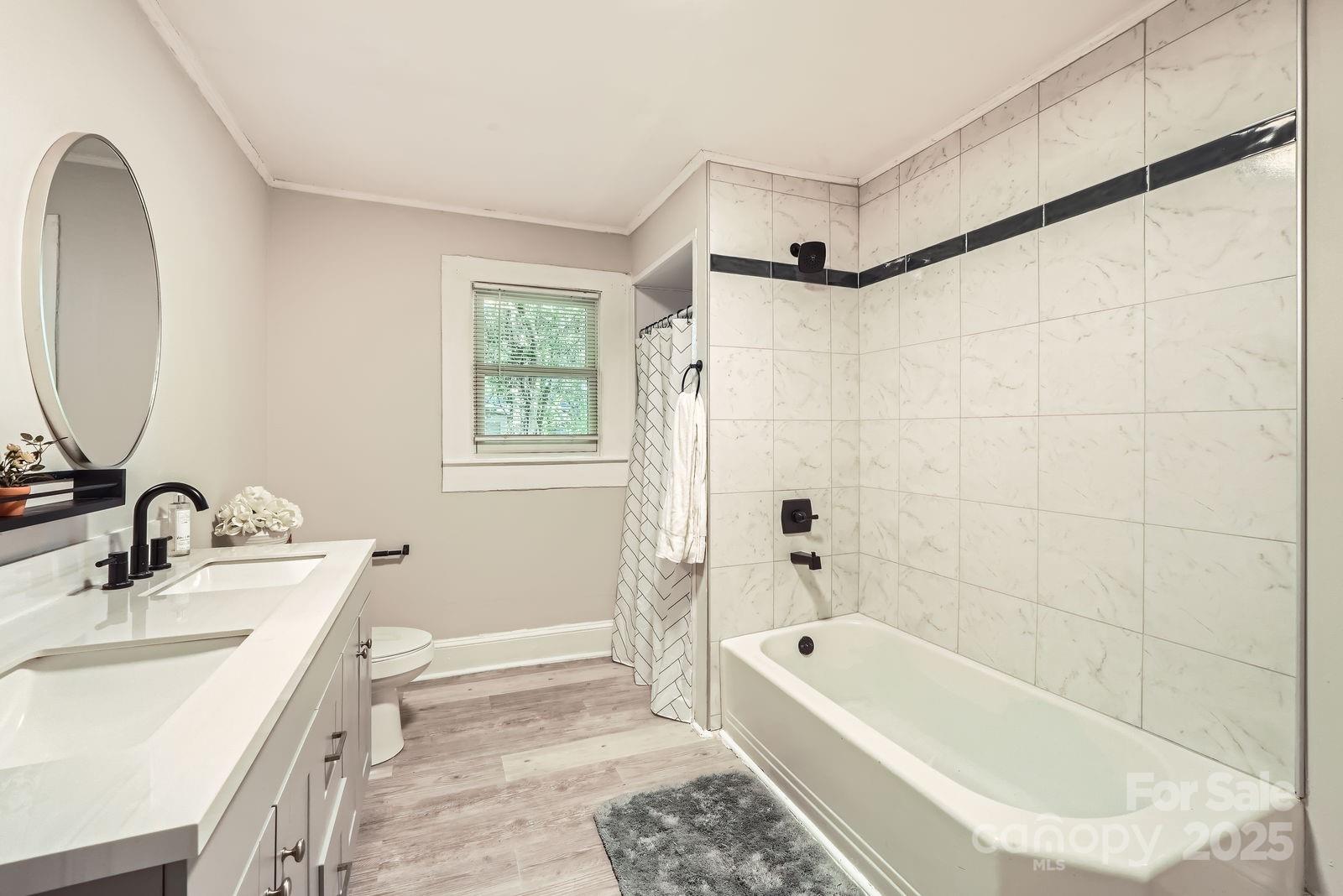 828 Richard Avenue Property Photo 11