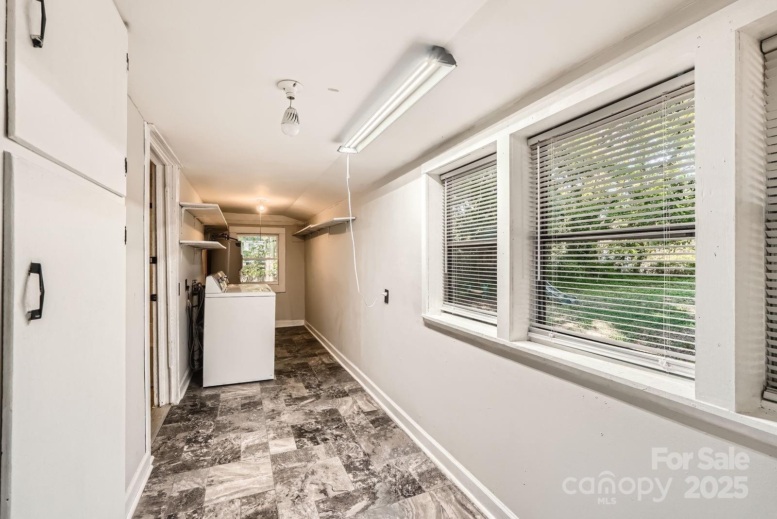 828 Richard Avenue Property Photo 17