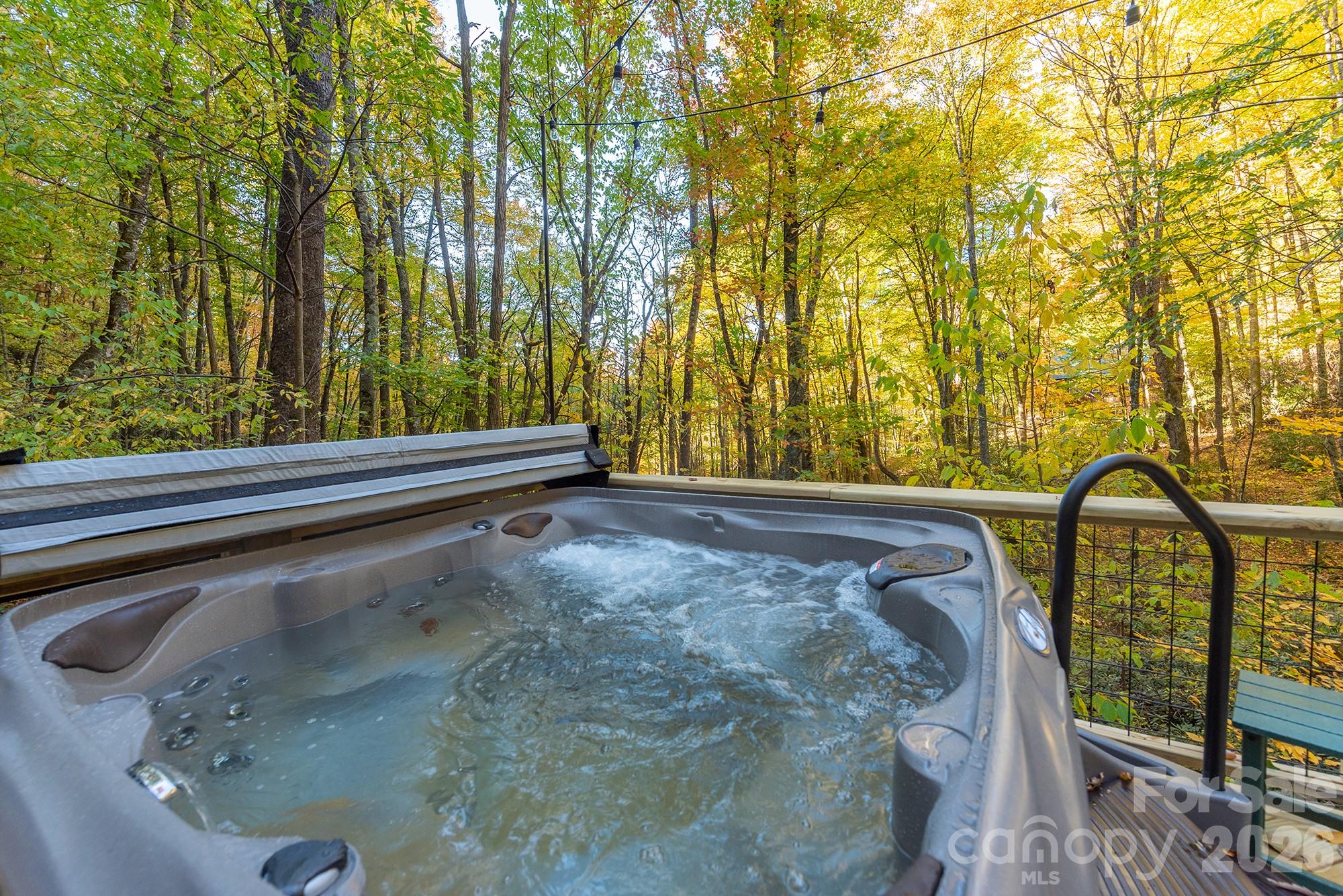100 Candlemaker Trail Property Photo 26
