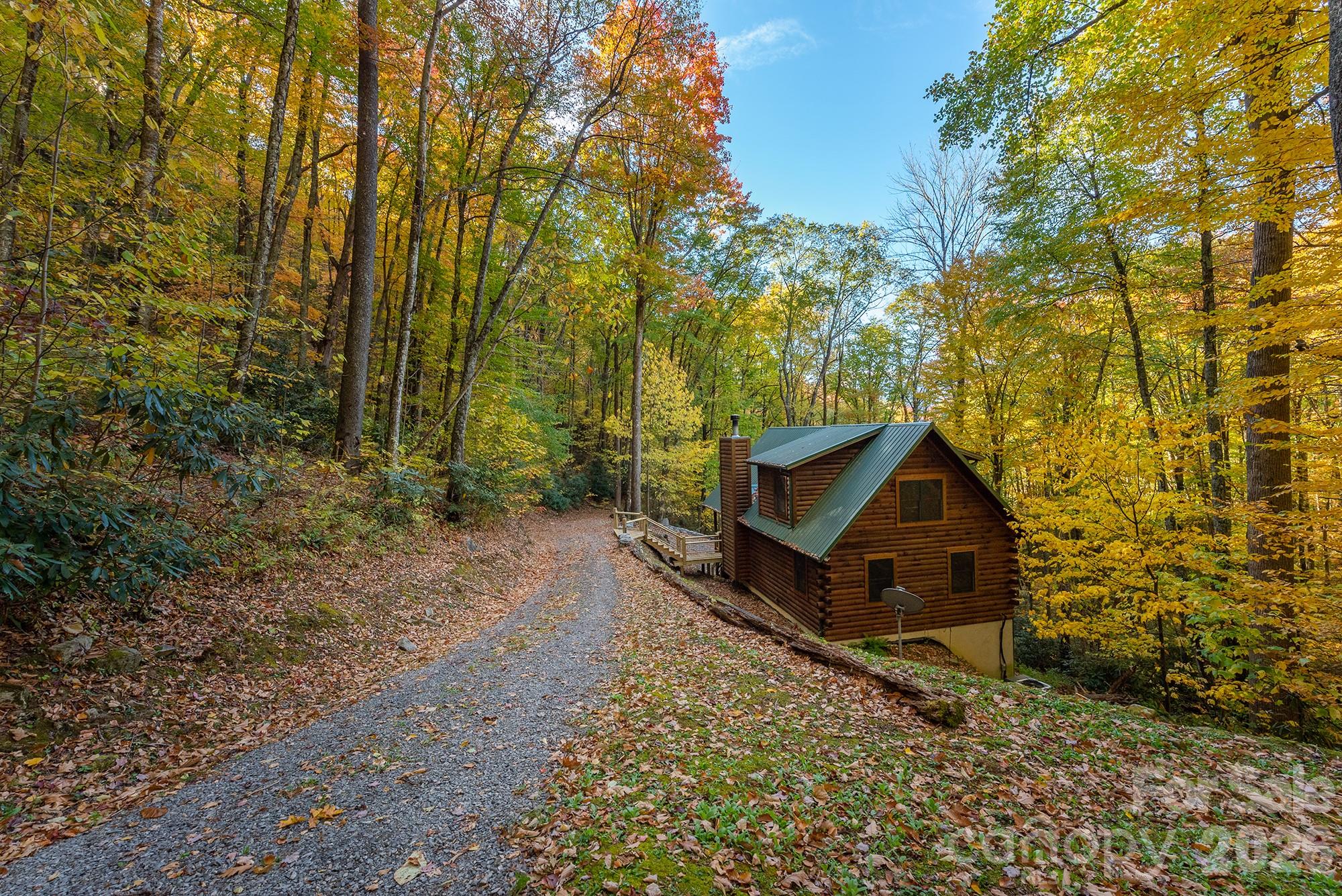 100 Candlemaker Trail Property Photo 33