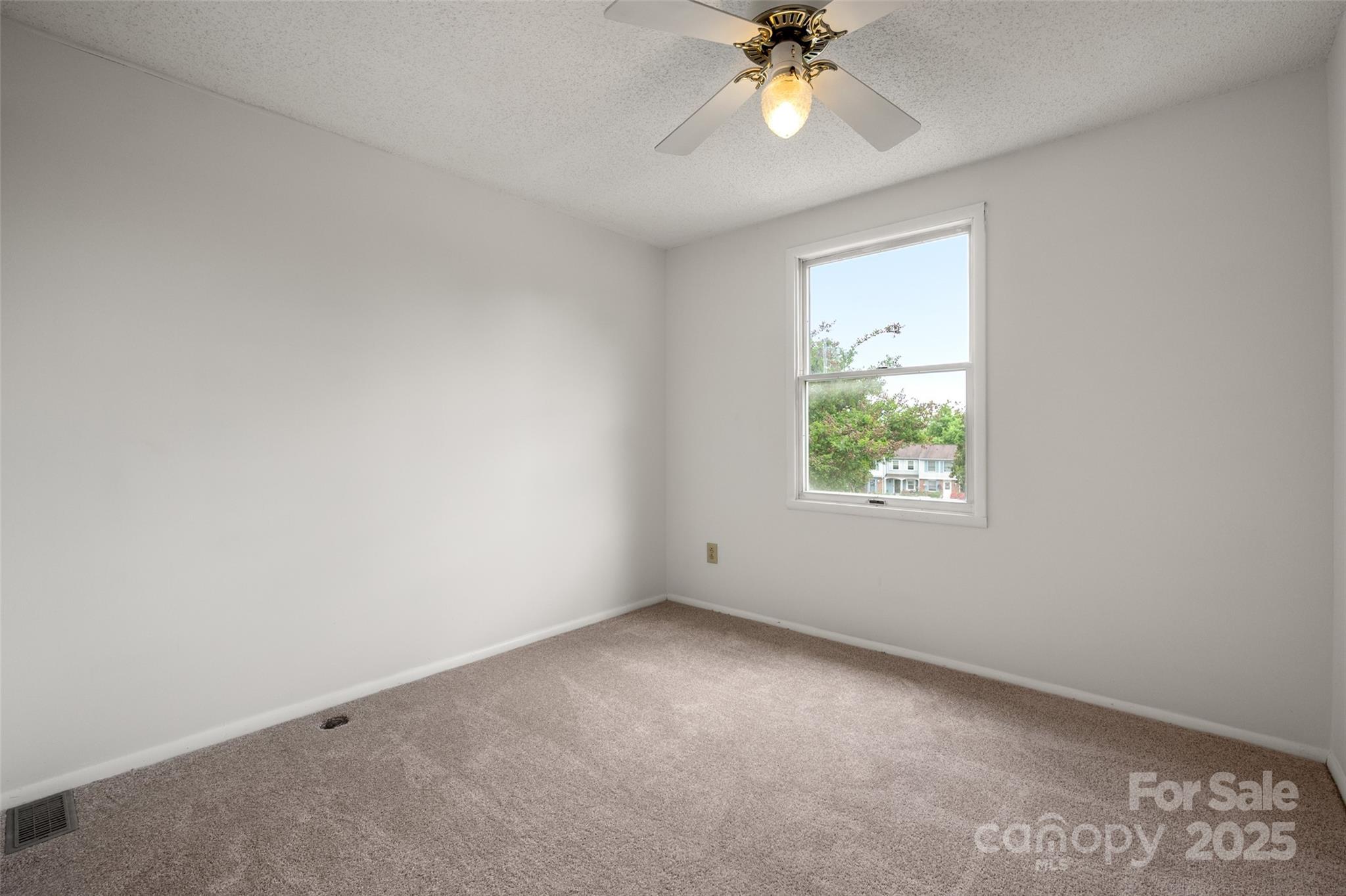 7309 Pebblestone Drive D Property Photo 13