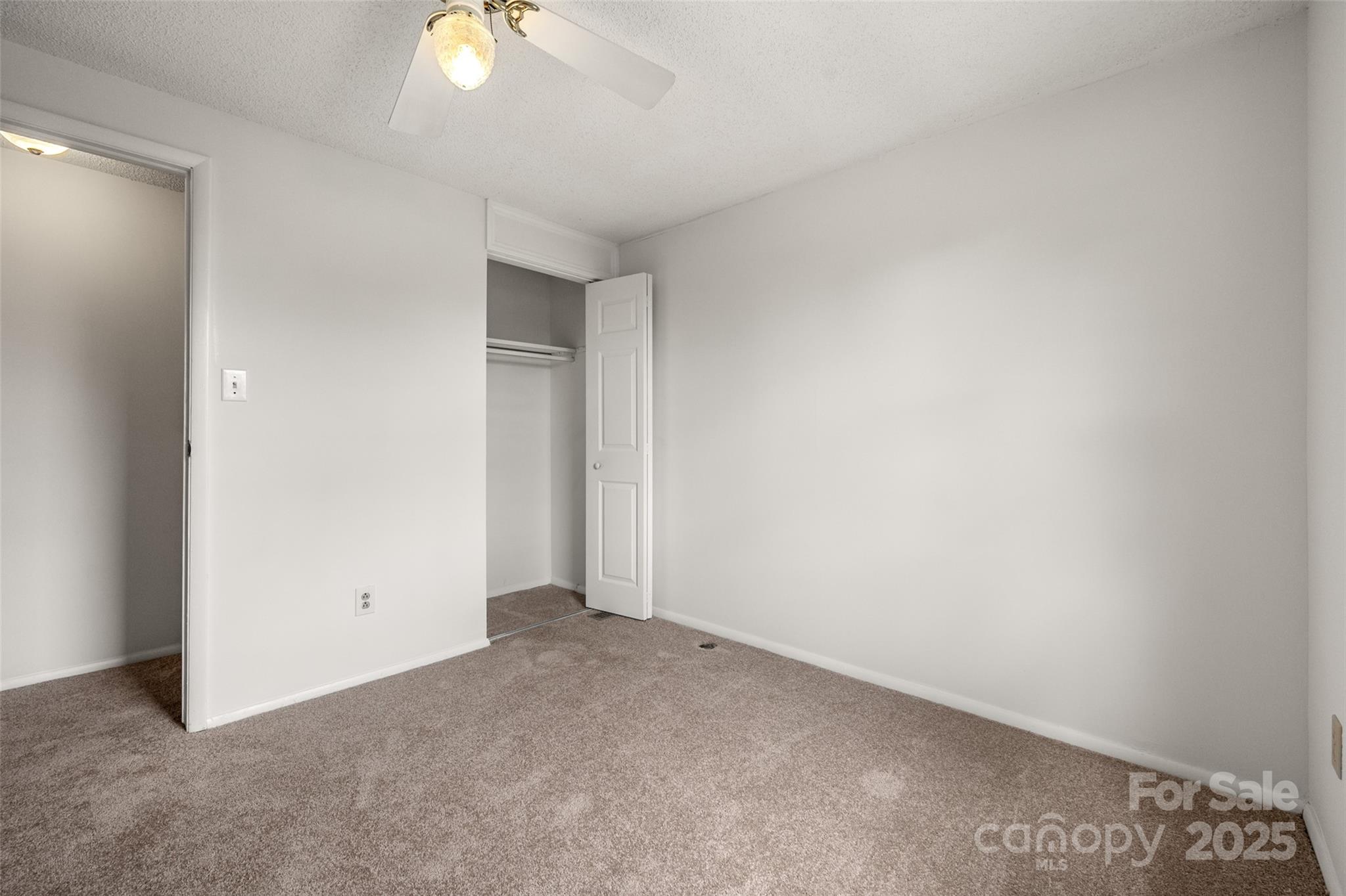 7309 Pebblestone Drive D Property Photo 14