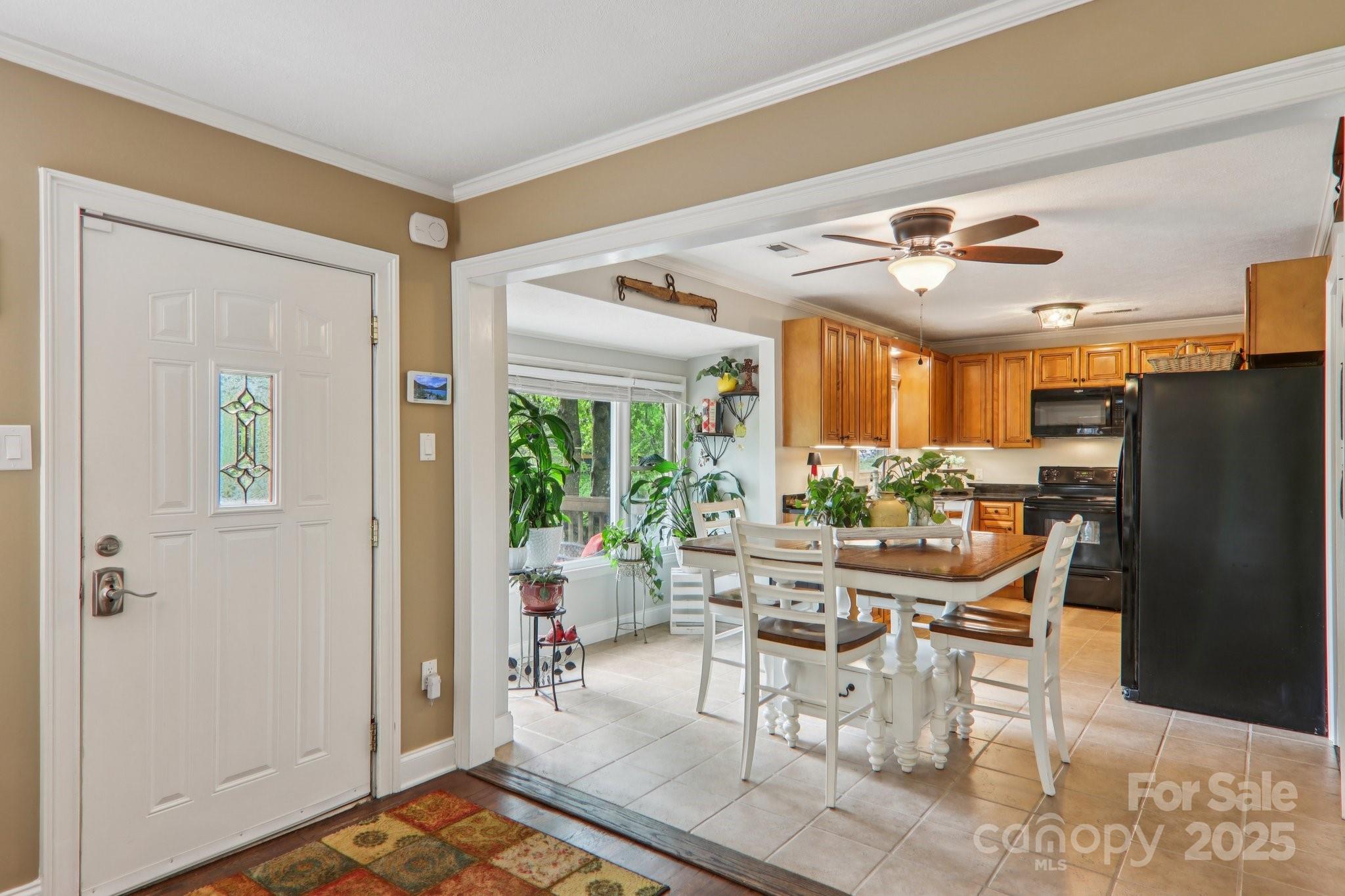 416 S Cherokee Avenue Property Photo 10