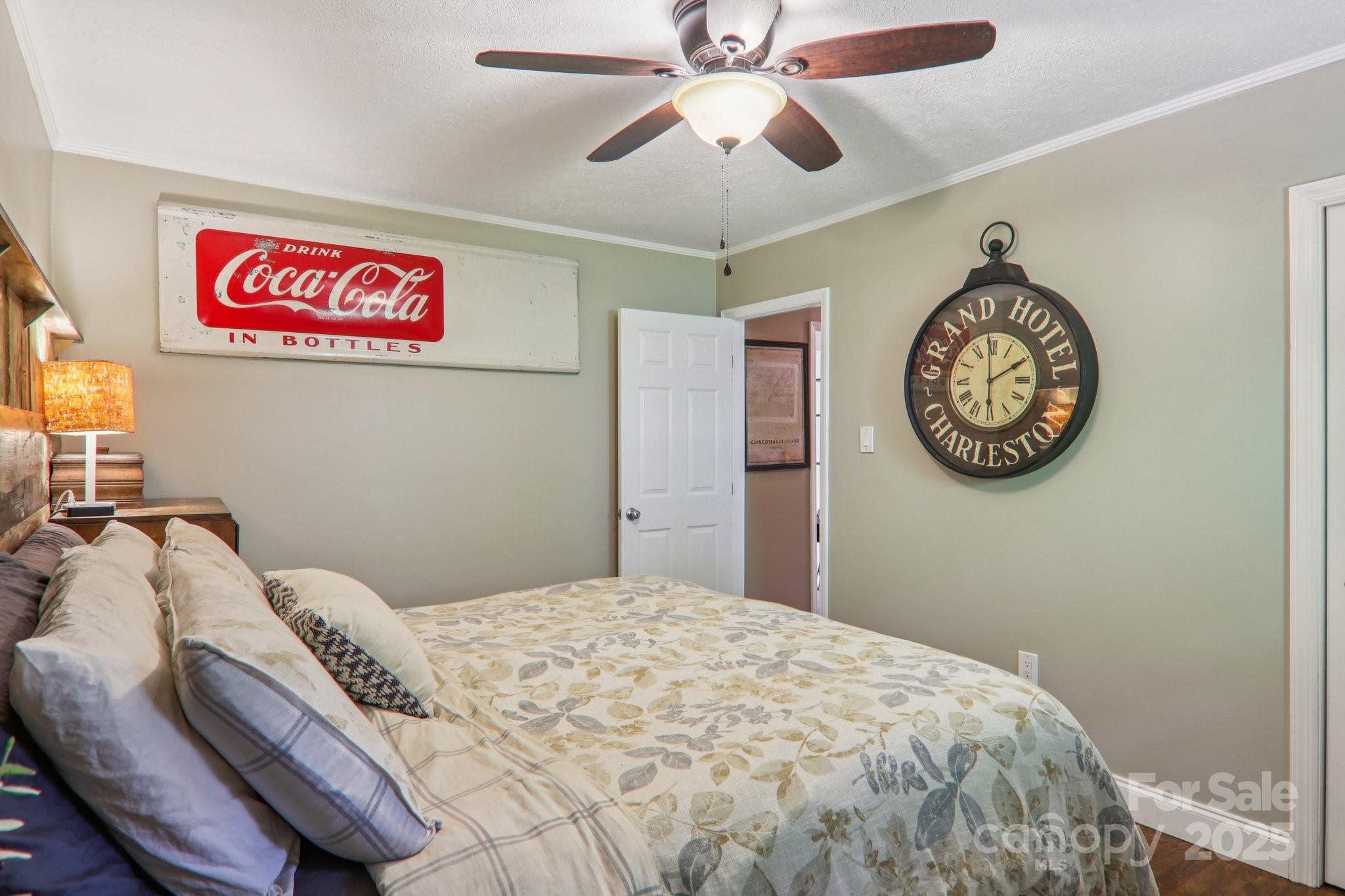 416 S Cherokee Avenue Property Photo 15