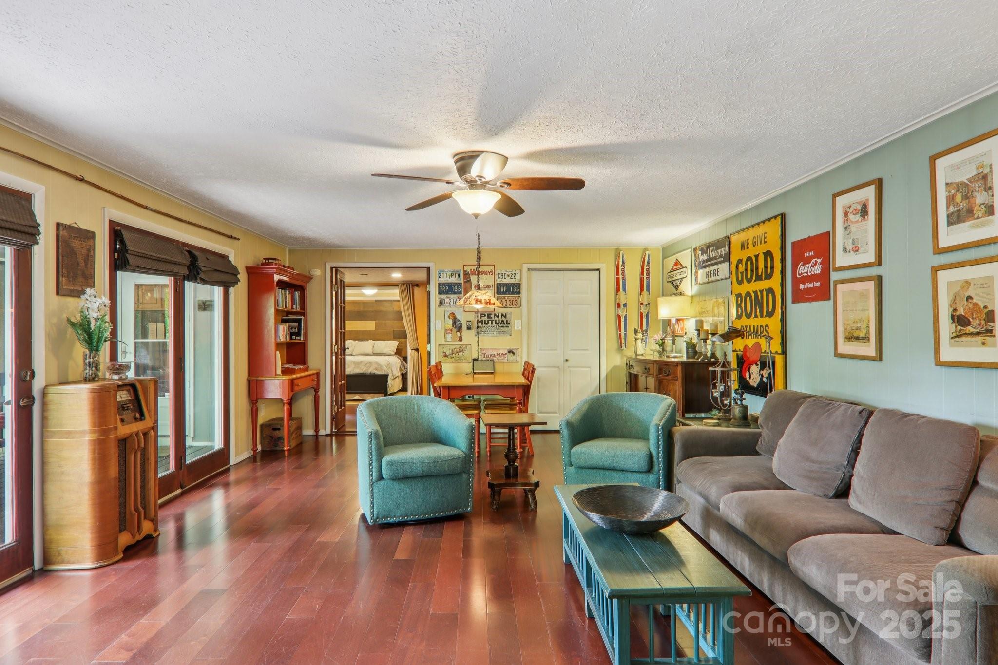 416 S Cherokee Avenue Property Photo 22