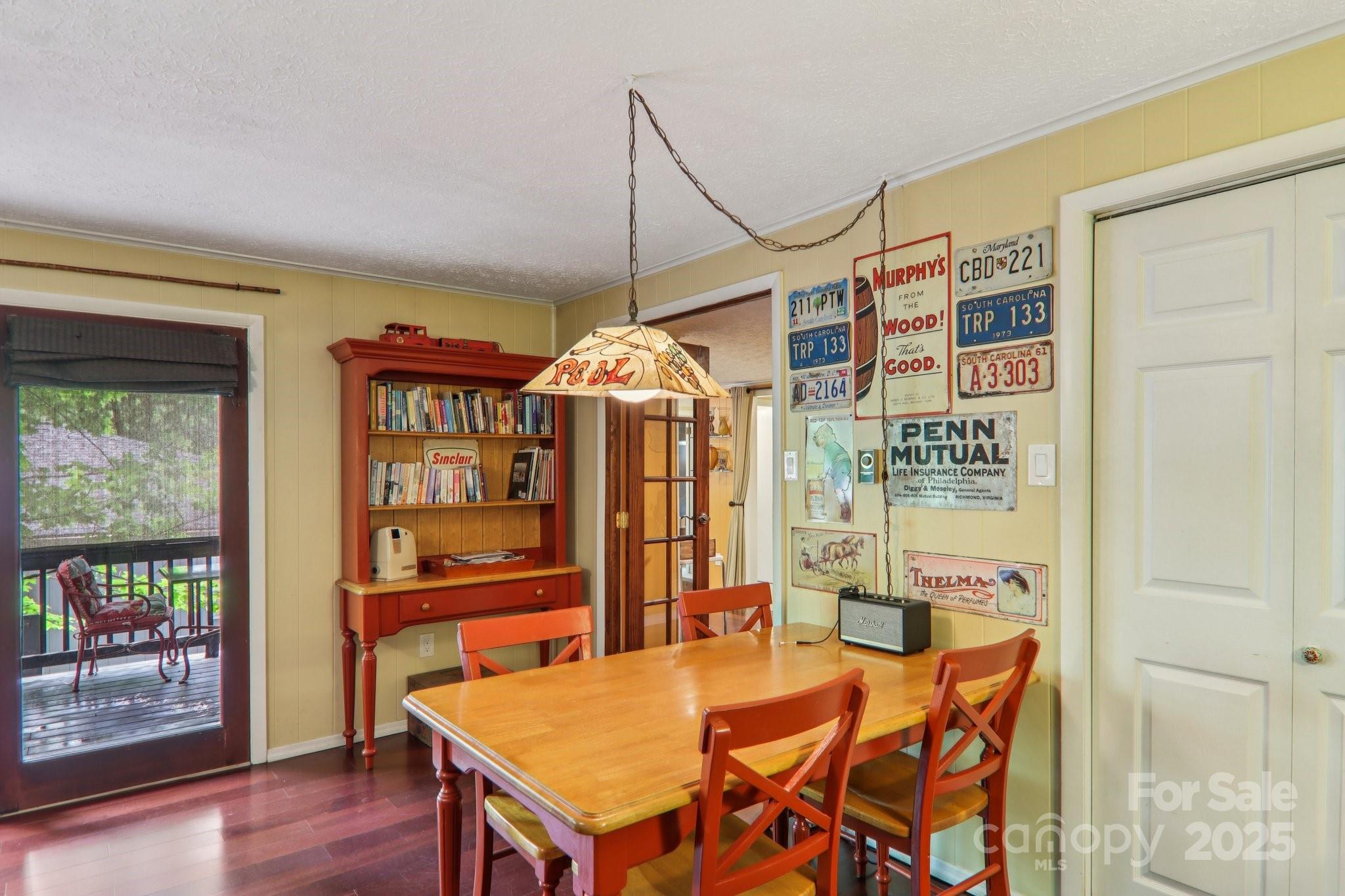 416 S Cherokee Avenue Property Photo 25