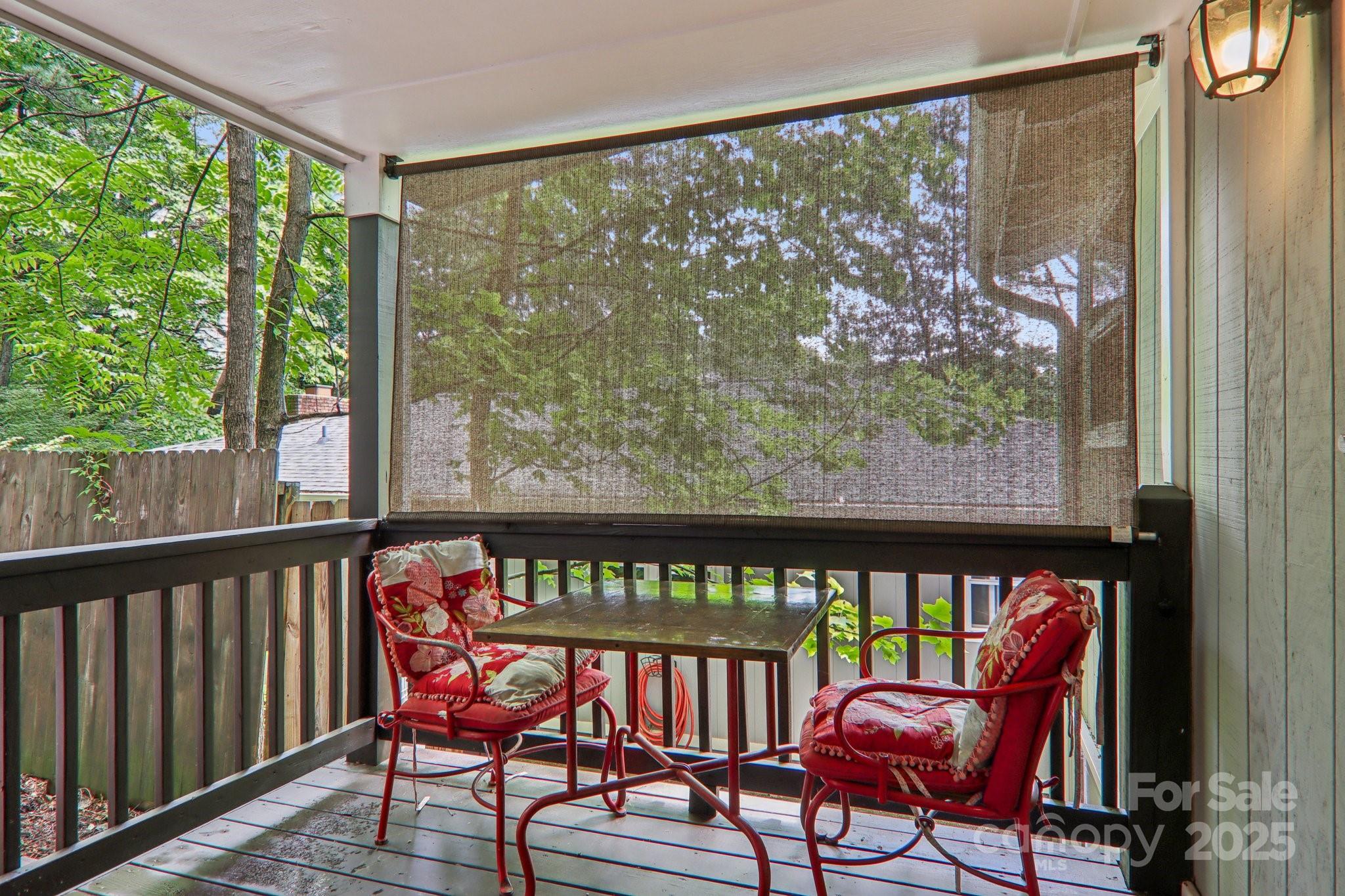 416 S Cherokee Avenue Property Photo 32