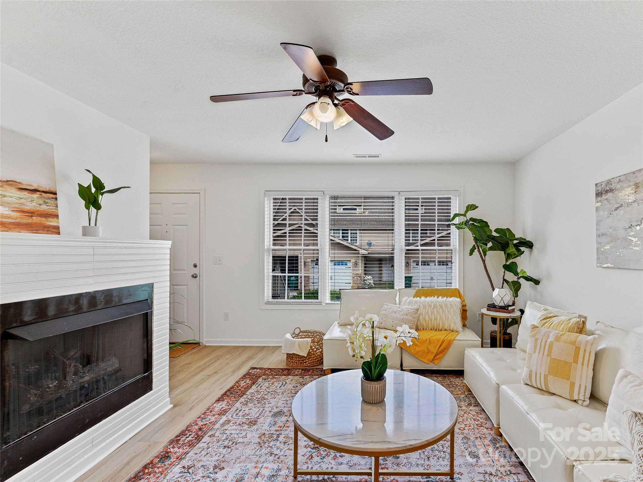 30 Rotunda Circle Property Photo 4