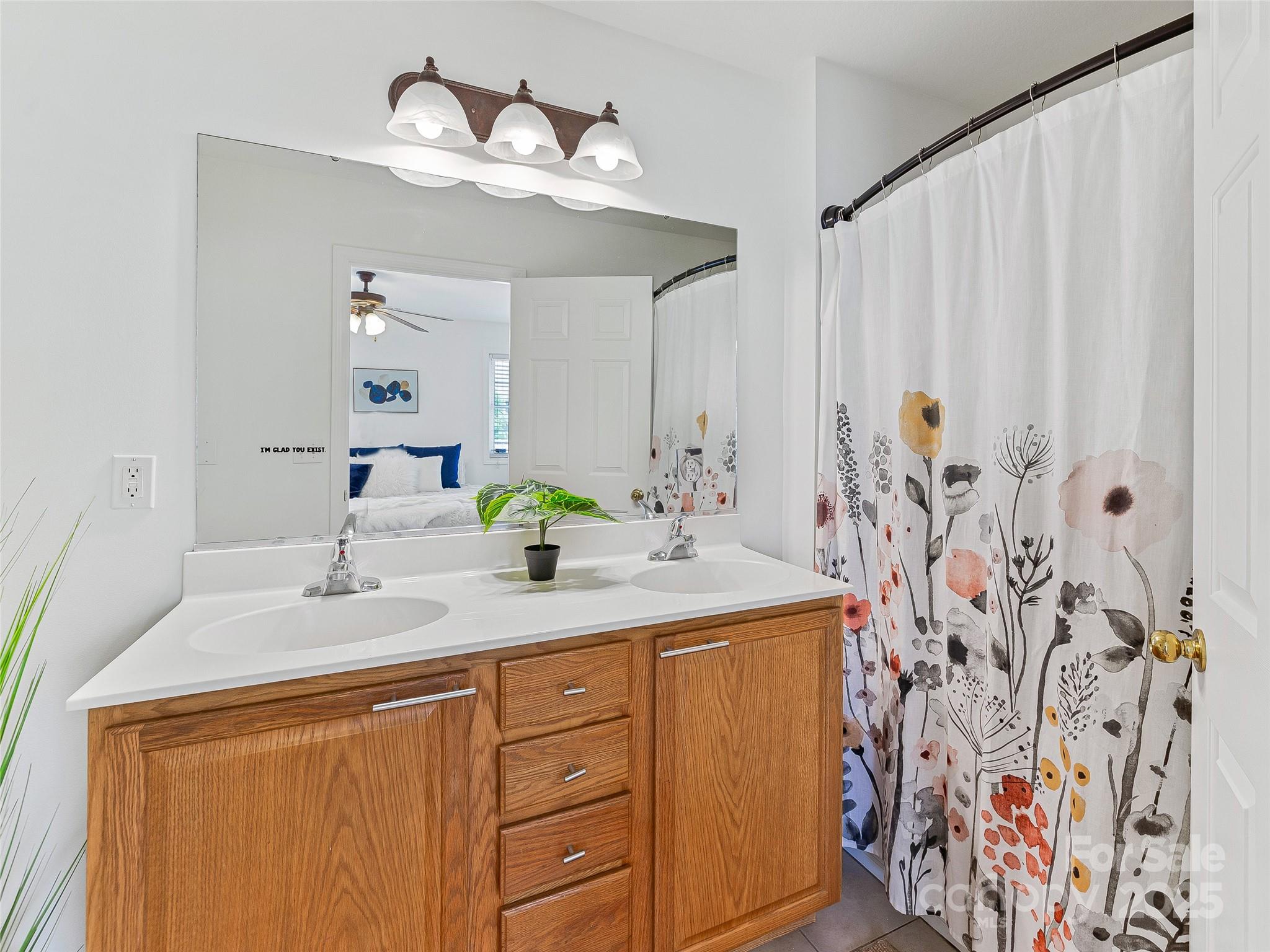 30 Rotunda Circle Property Photo 12