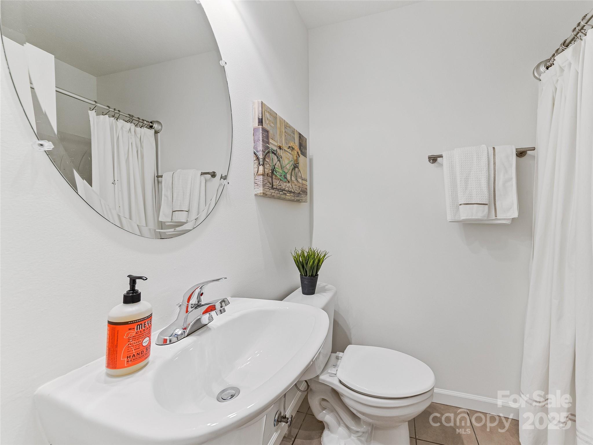 30 Rotunda Circle Property Photo 18