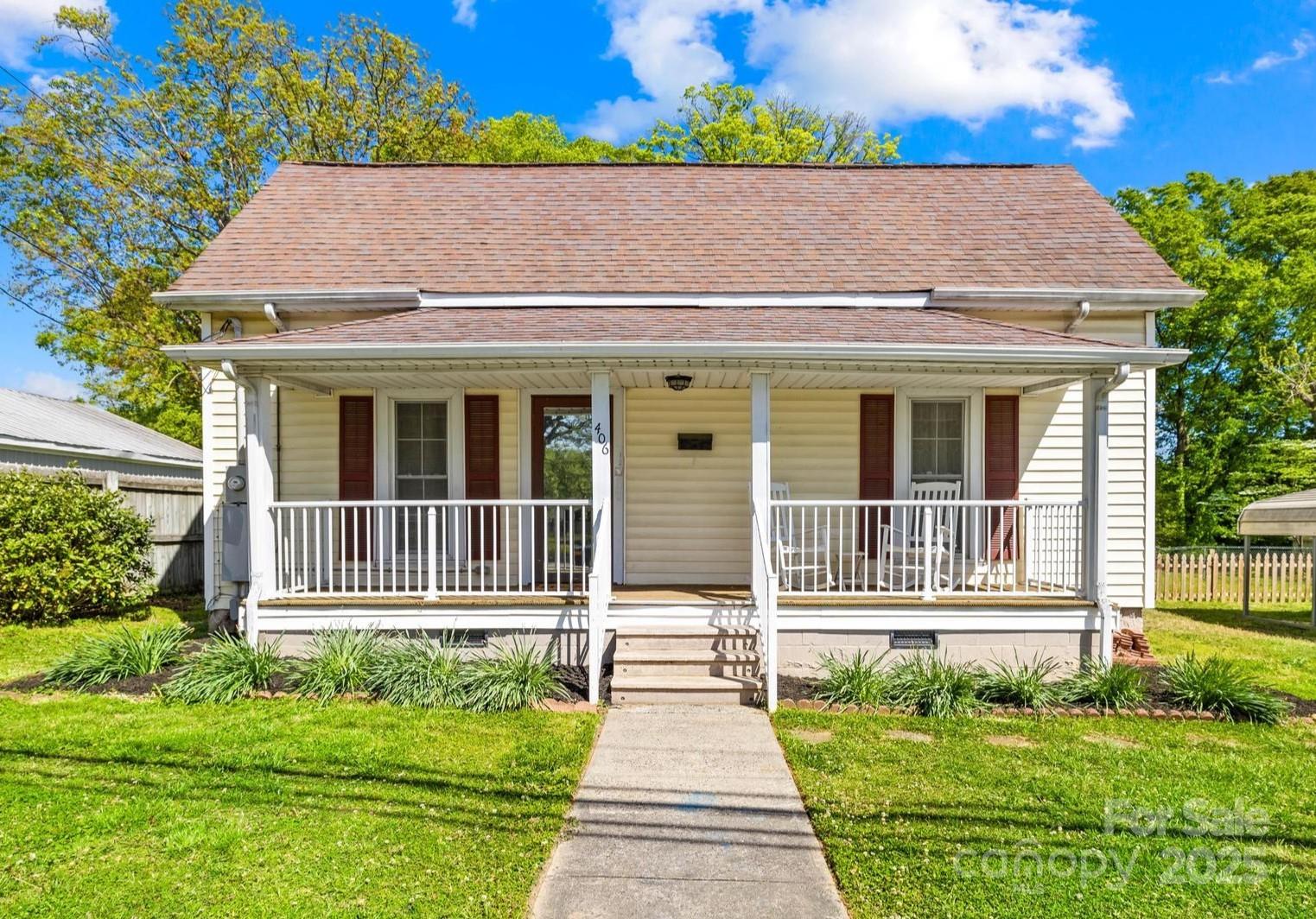 406 S Gaston Street Property Photo