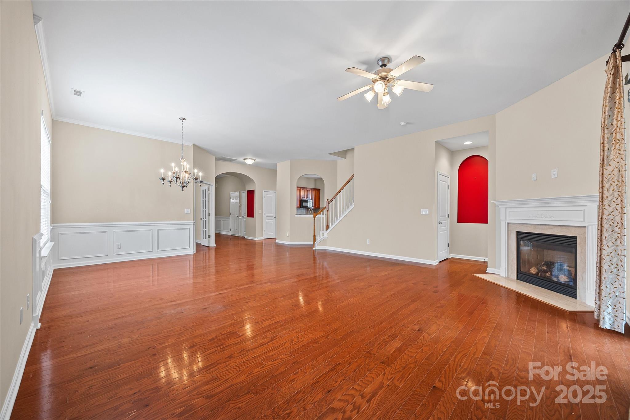 1033 Knob Creek Lane Property Photo 7