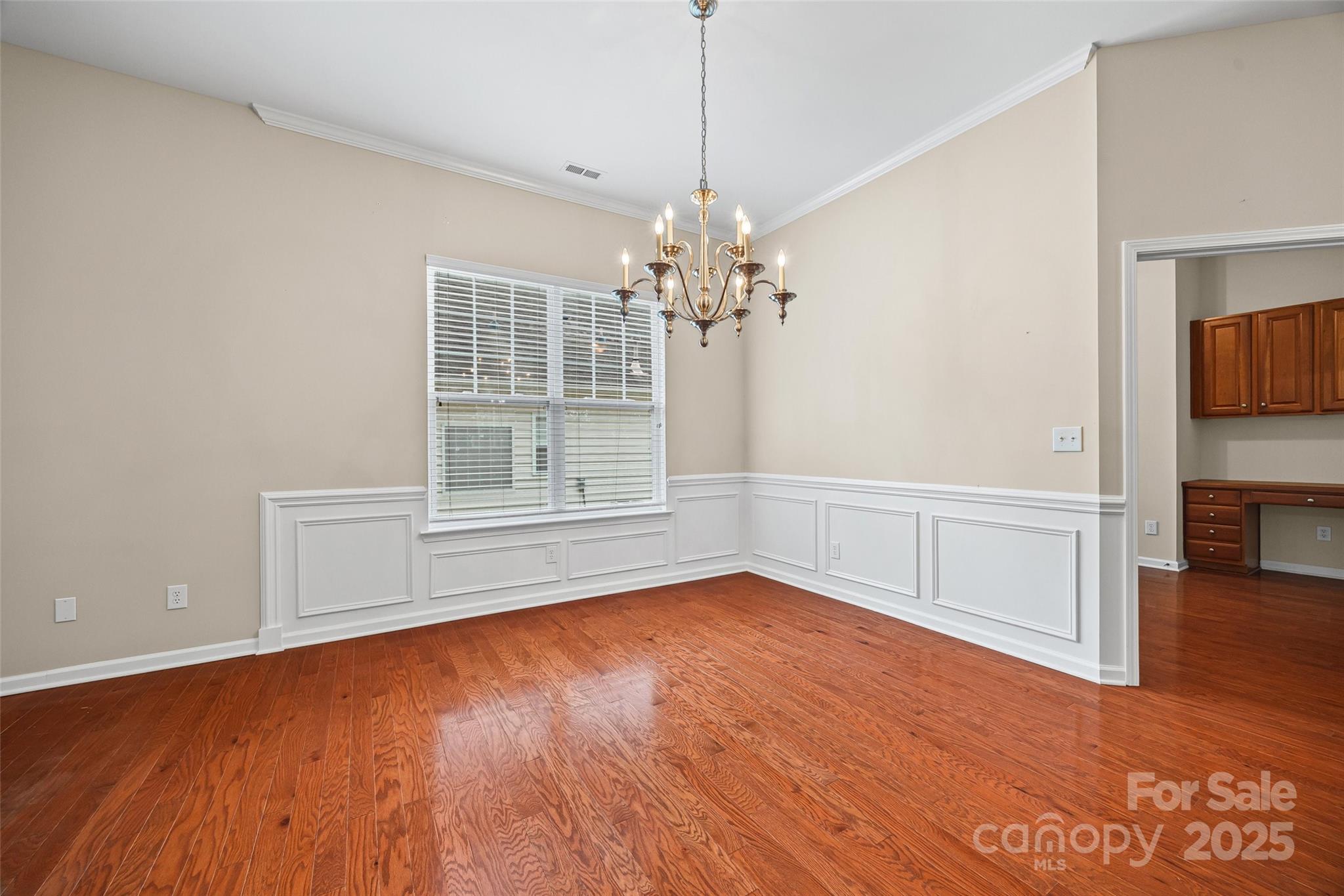 1033 Knob Creek Lane Property Photo 8