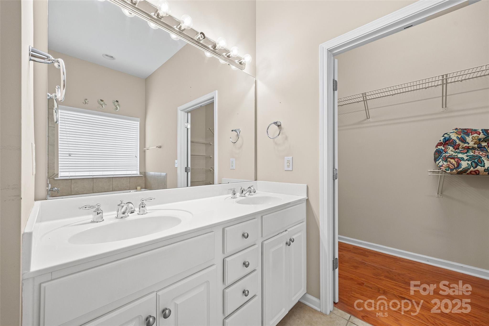 1033 Knob Creek Lane Property Photo 23