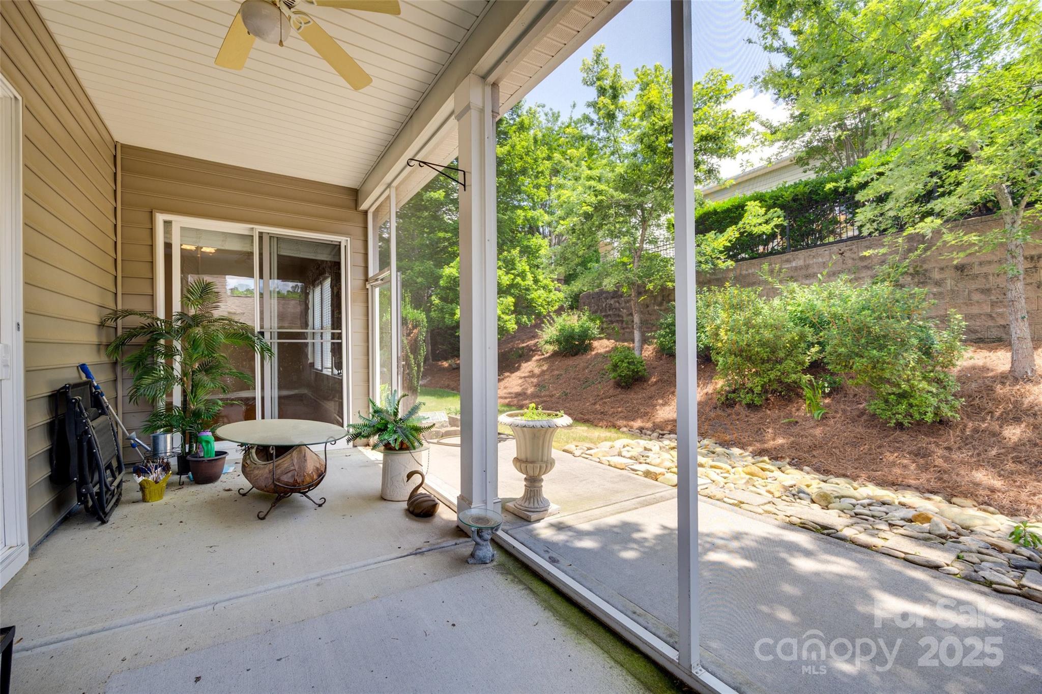 1033 Knob Creek Lane Property Photo 38