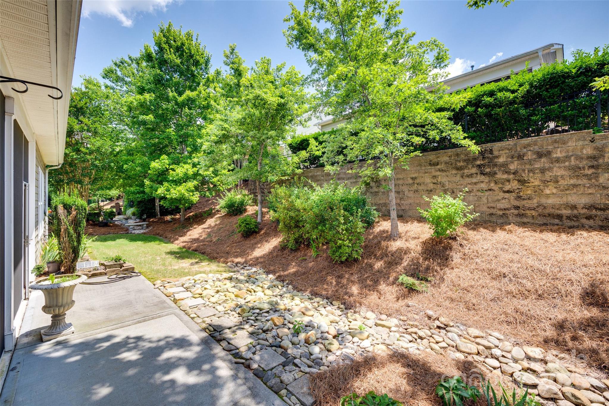 1033 Knob Creek Lane Property Photo 40