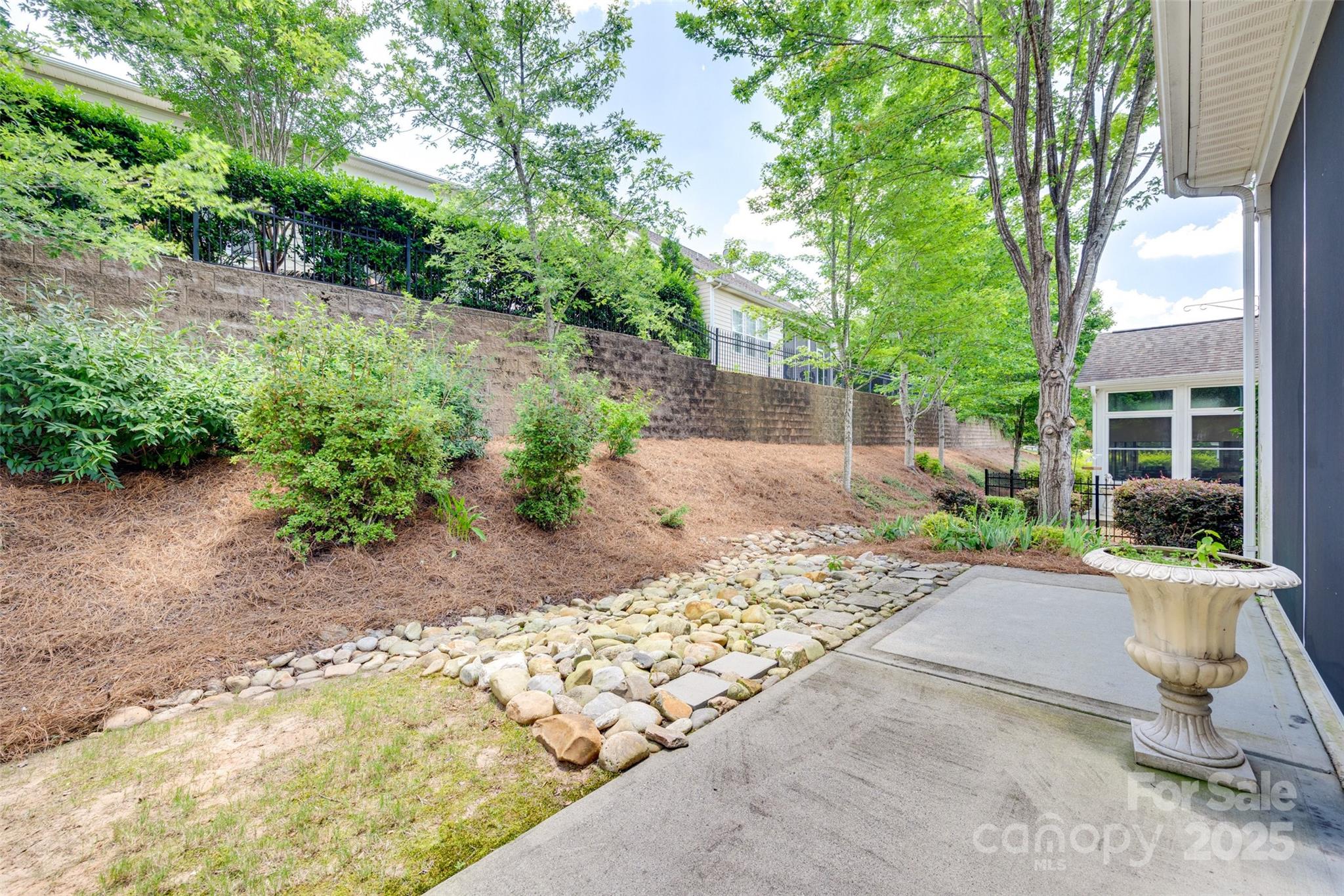 1033 Knob Creek Lane Property Photo 41