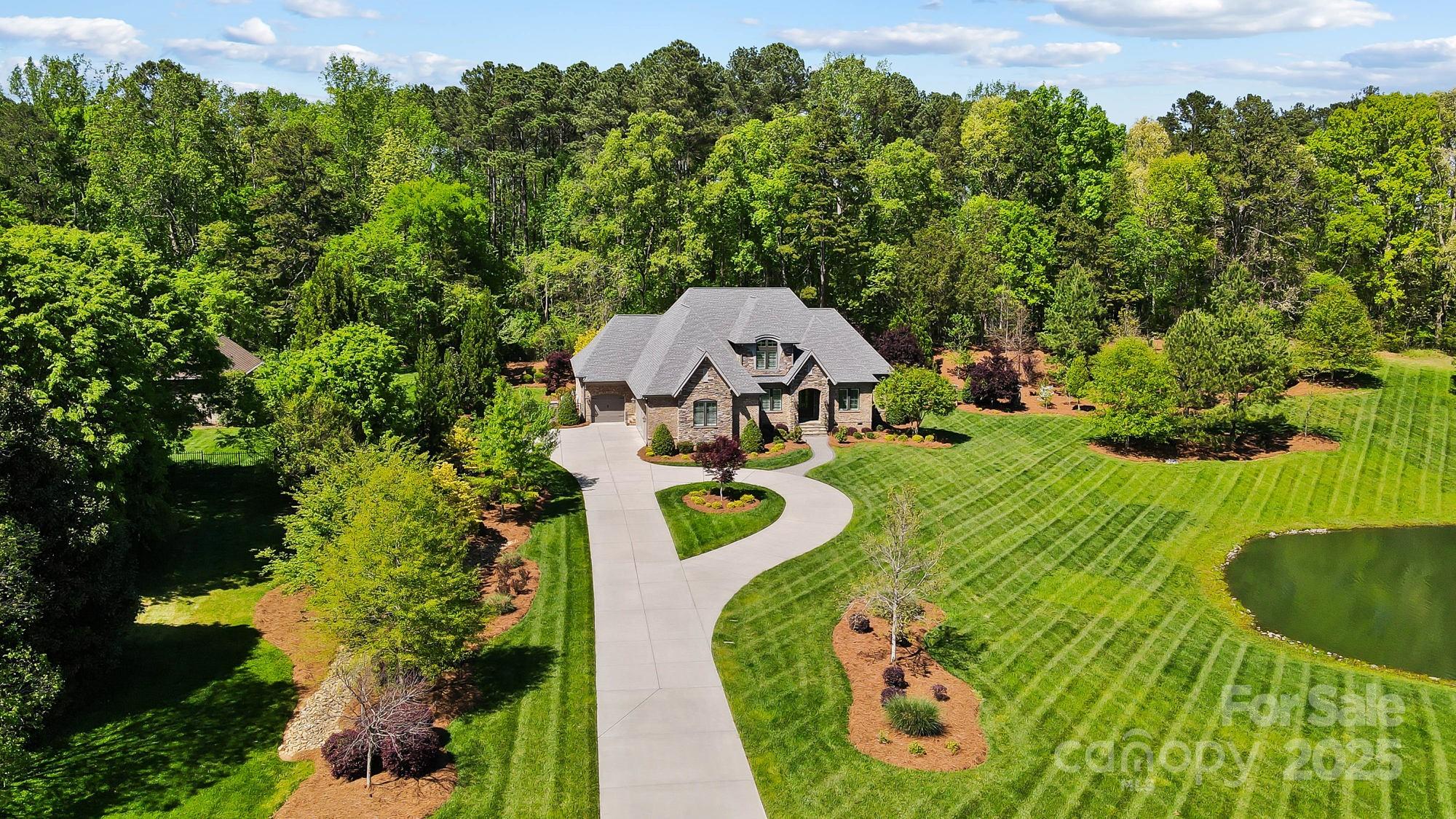 8670 Arbor Oaks Circle Property Photo