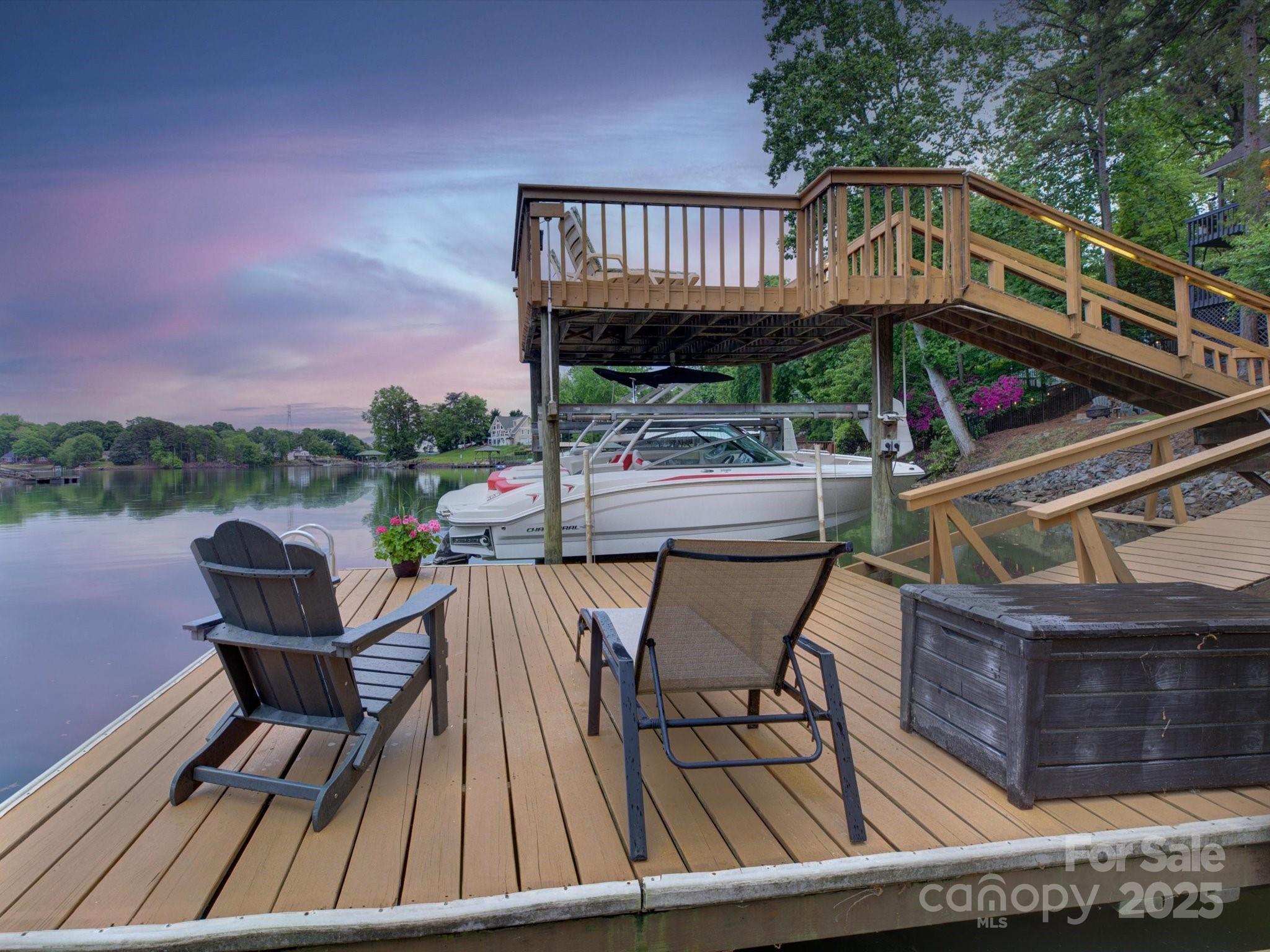 1114 Palmyra Drive Property Photo