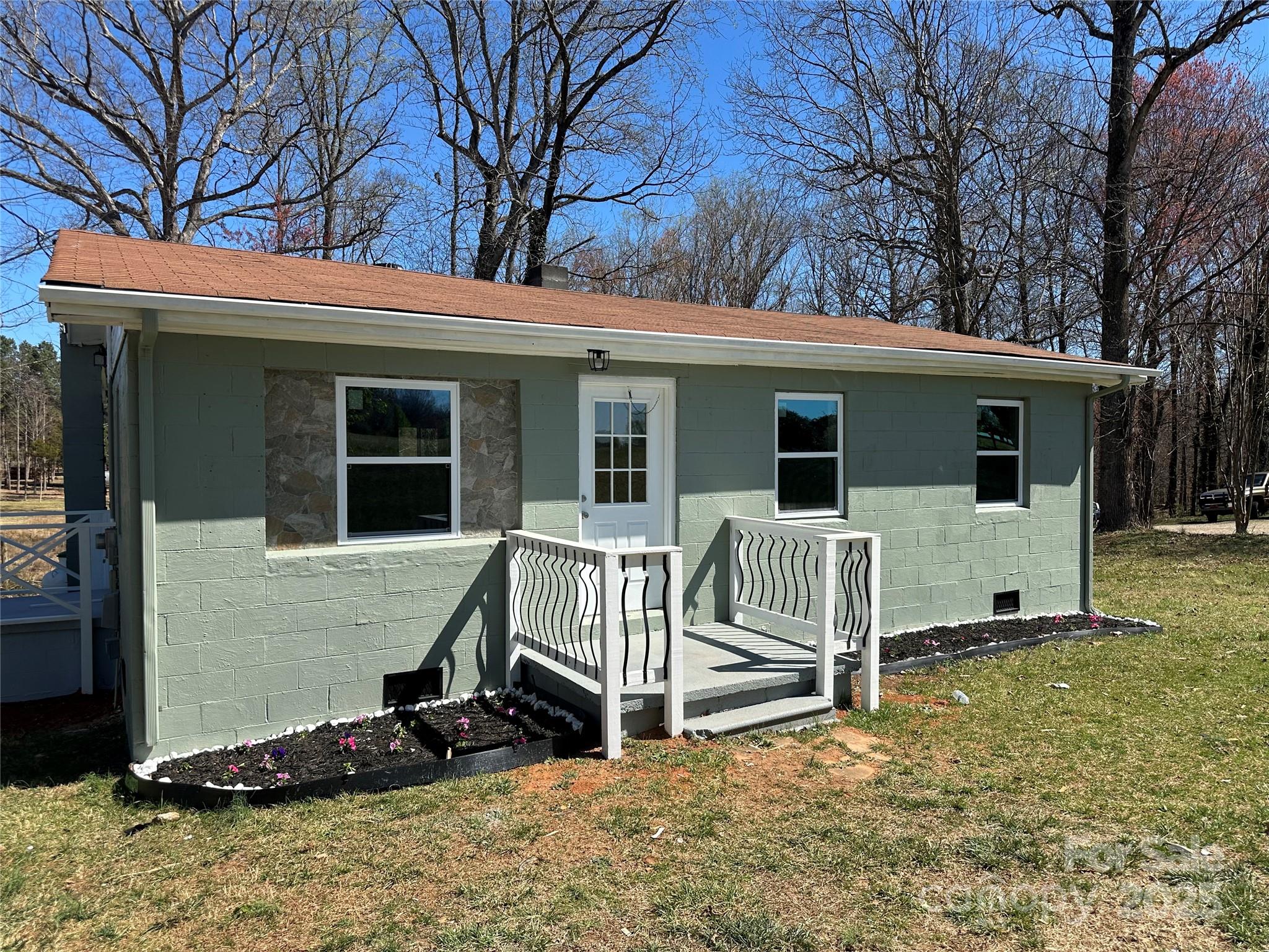 209 Brookview Road Property Photo 1