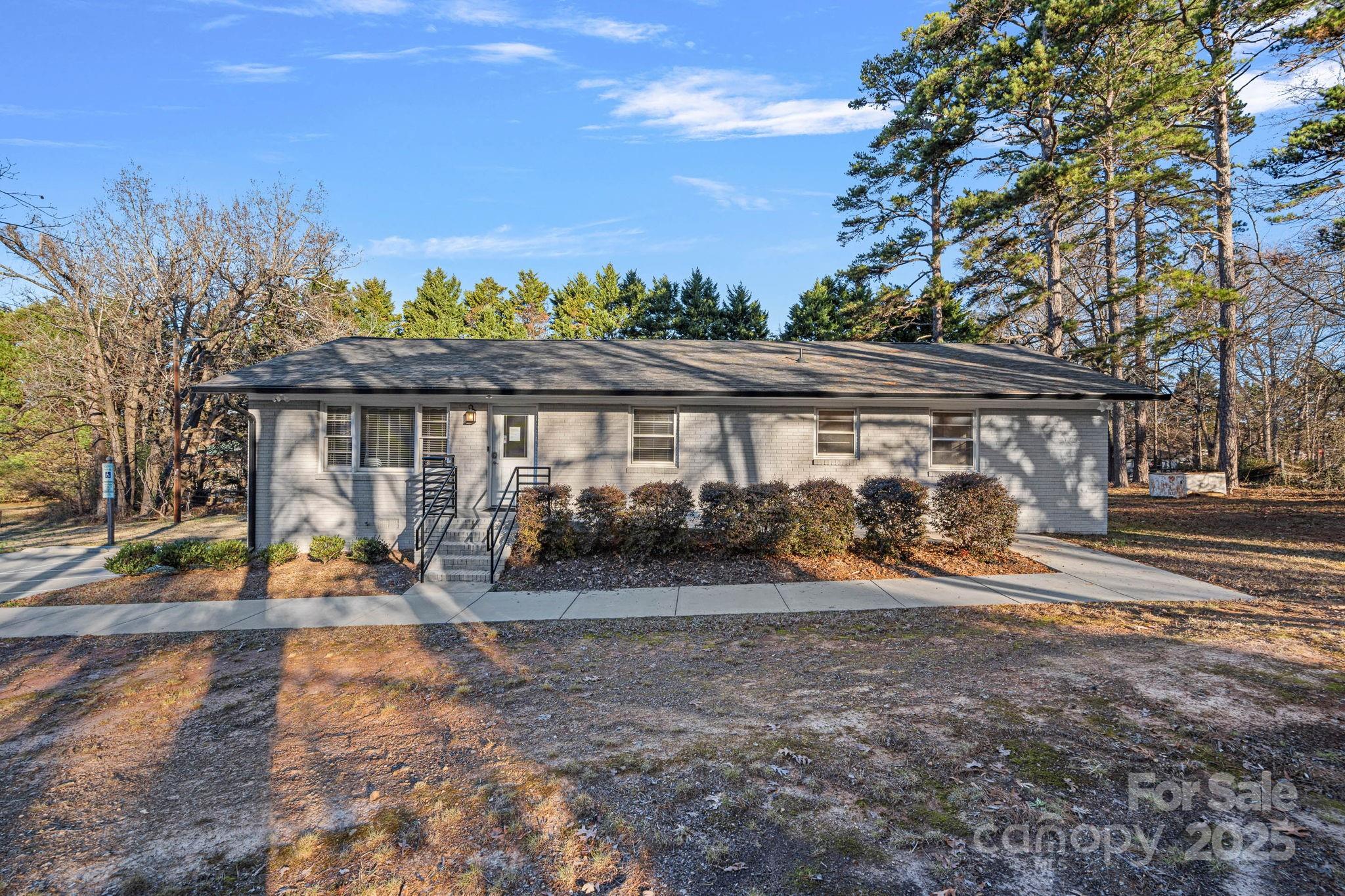 247 Unionville Indian Trail Road Property Photo 4