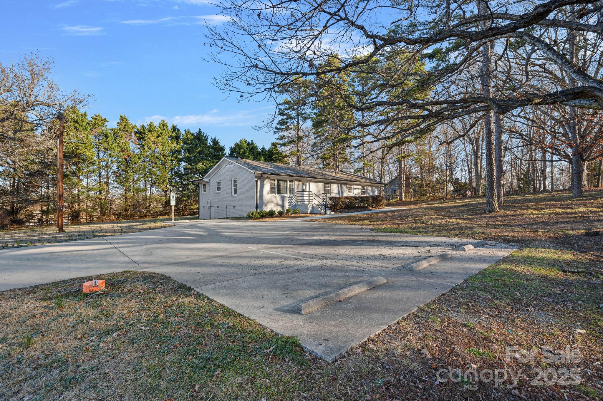 247 Unionville Indian Trail Road Property Photo 11