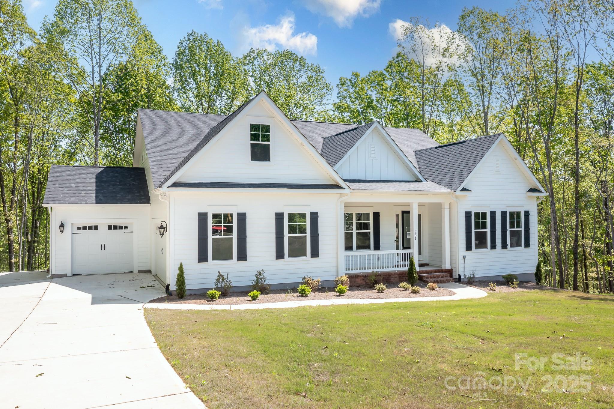 131 High Lake Drive Property Photo 3