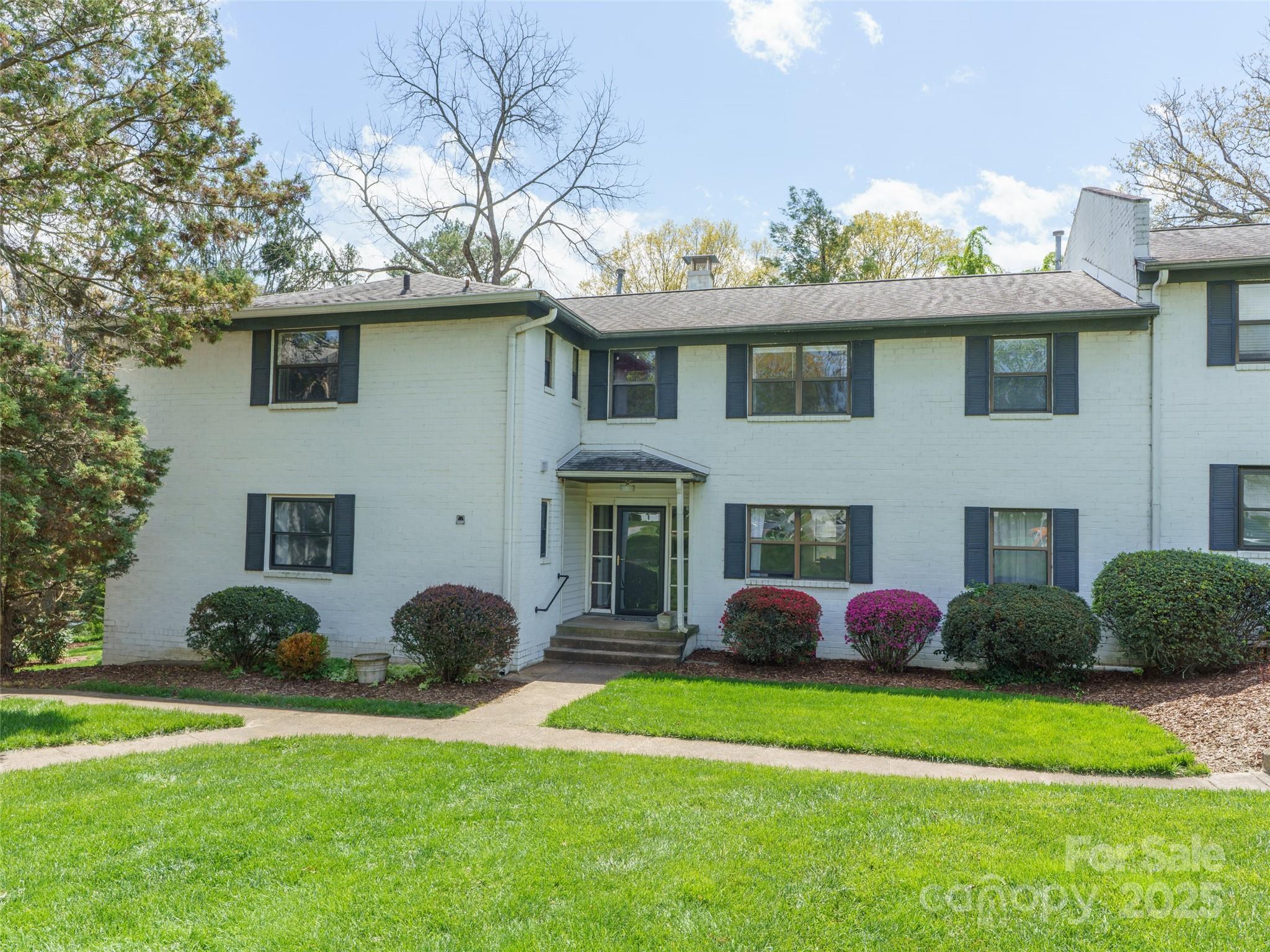 615 Biltmore Avenue F8 Property Photo