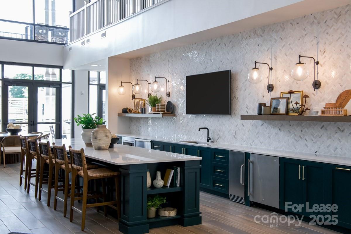 6010 Jasmine Lane B2 Property Photo 5