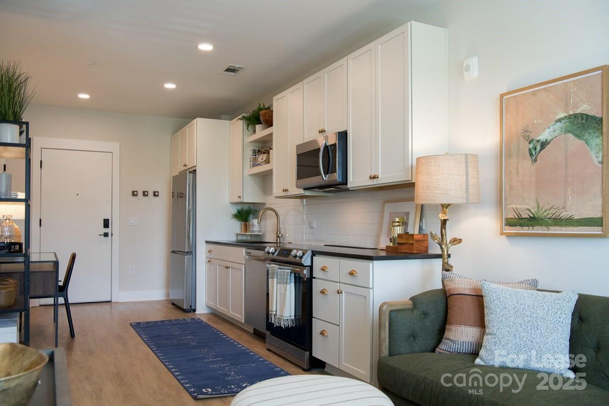 6010 Jasmine Lane B2 Property Photo 35