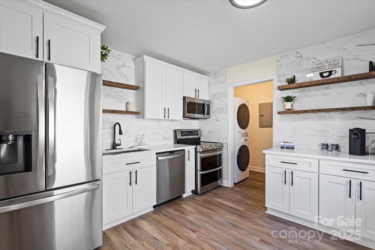 232 Avery Street Property Photo