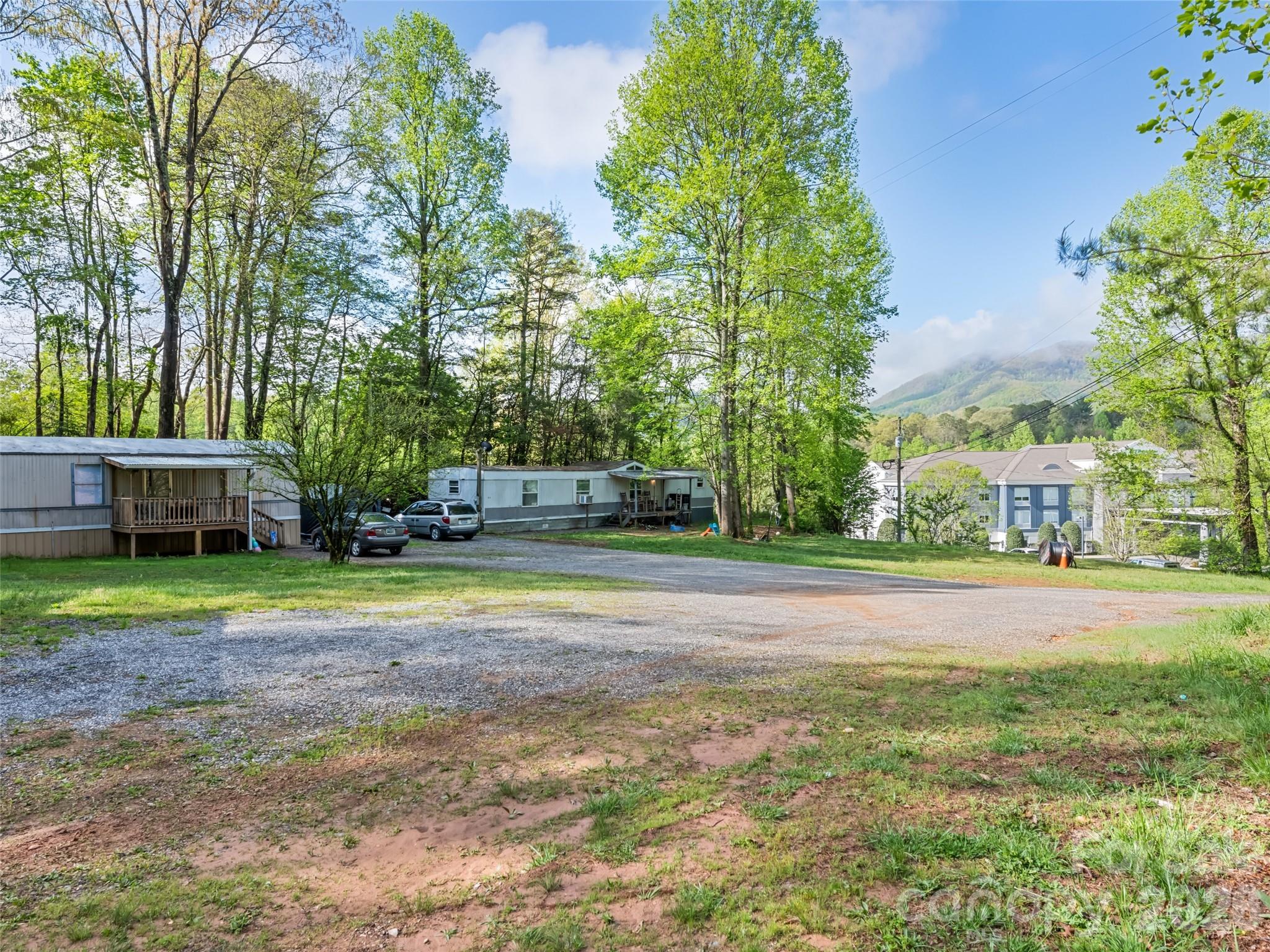42 Violet Drive Property Photo 2