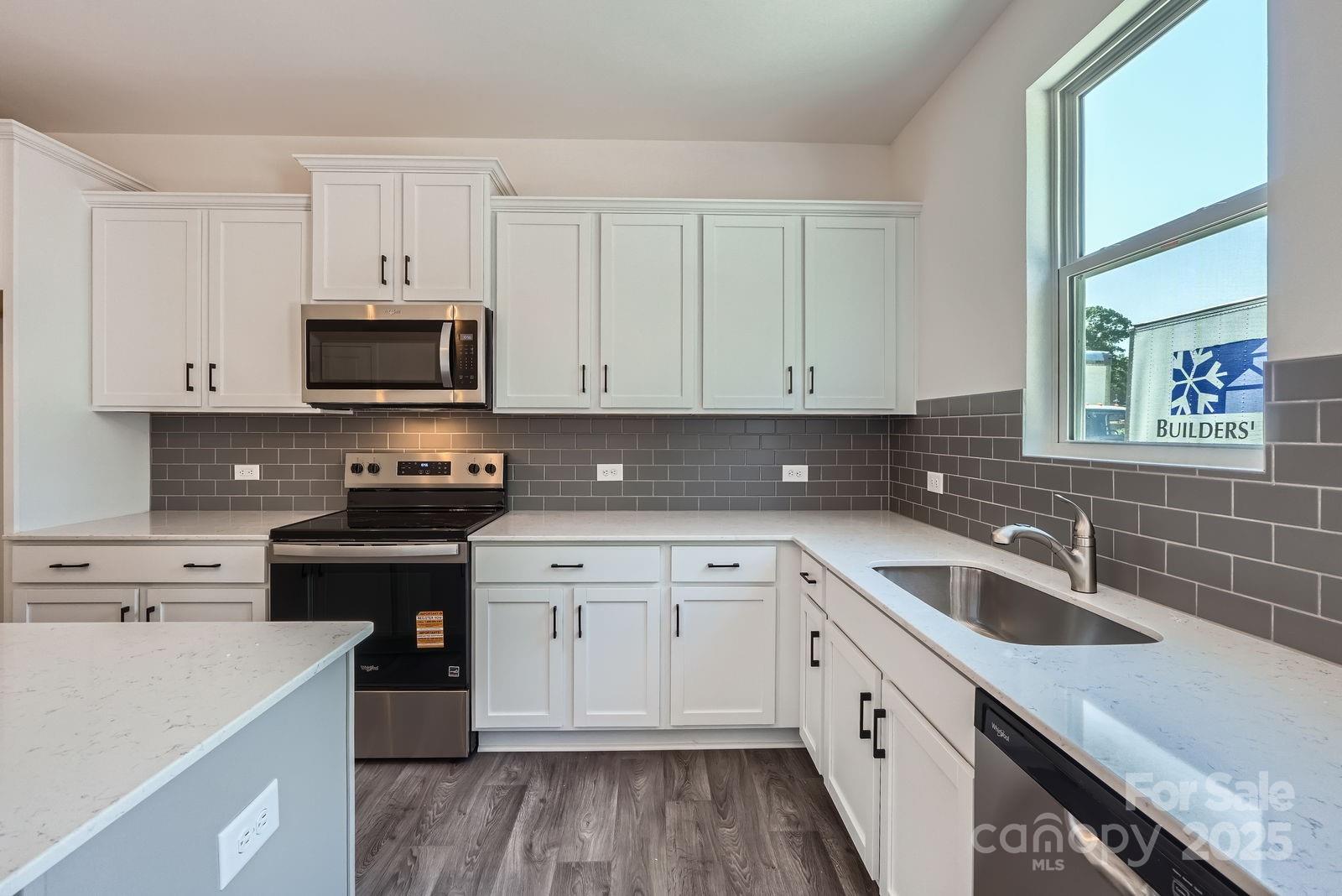 3015 Howell Mill Road Property Photo 12