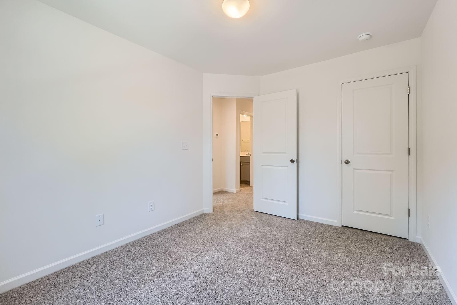 3015 Howell Mill Road Property Photo 25