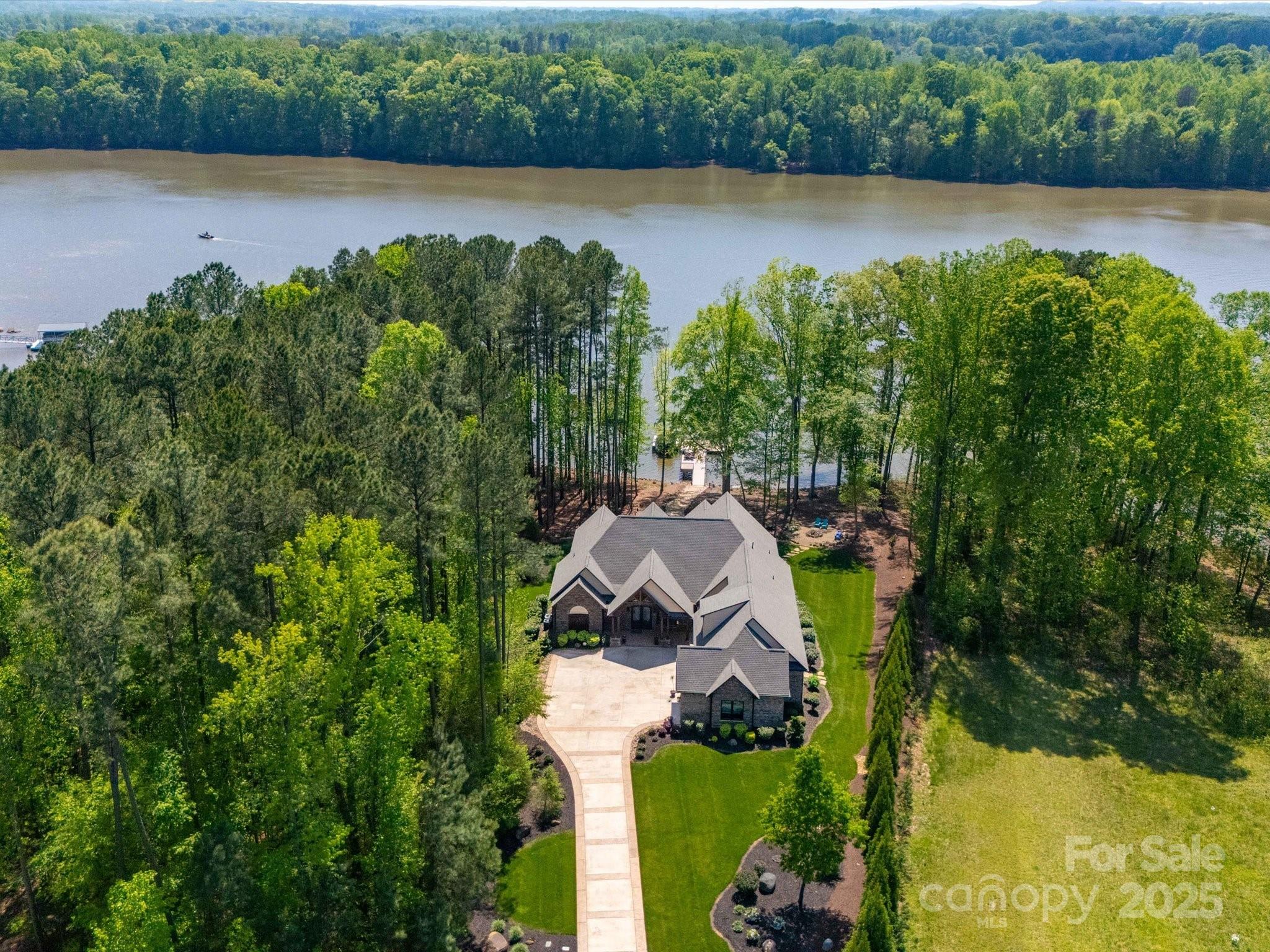 1579 Sunset Pointe Drive Property Photo