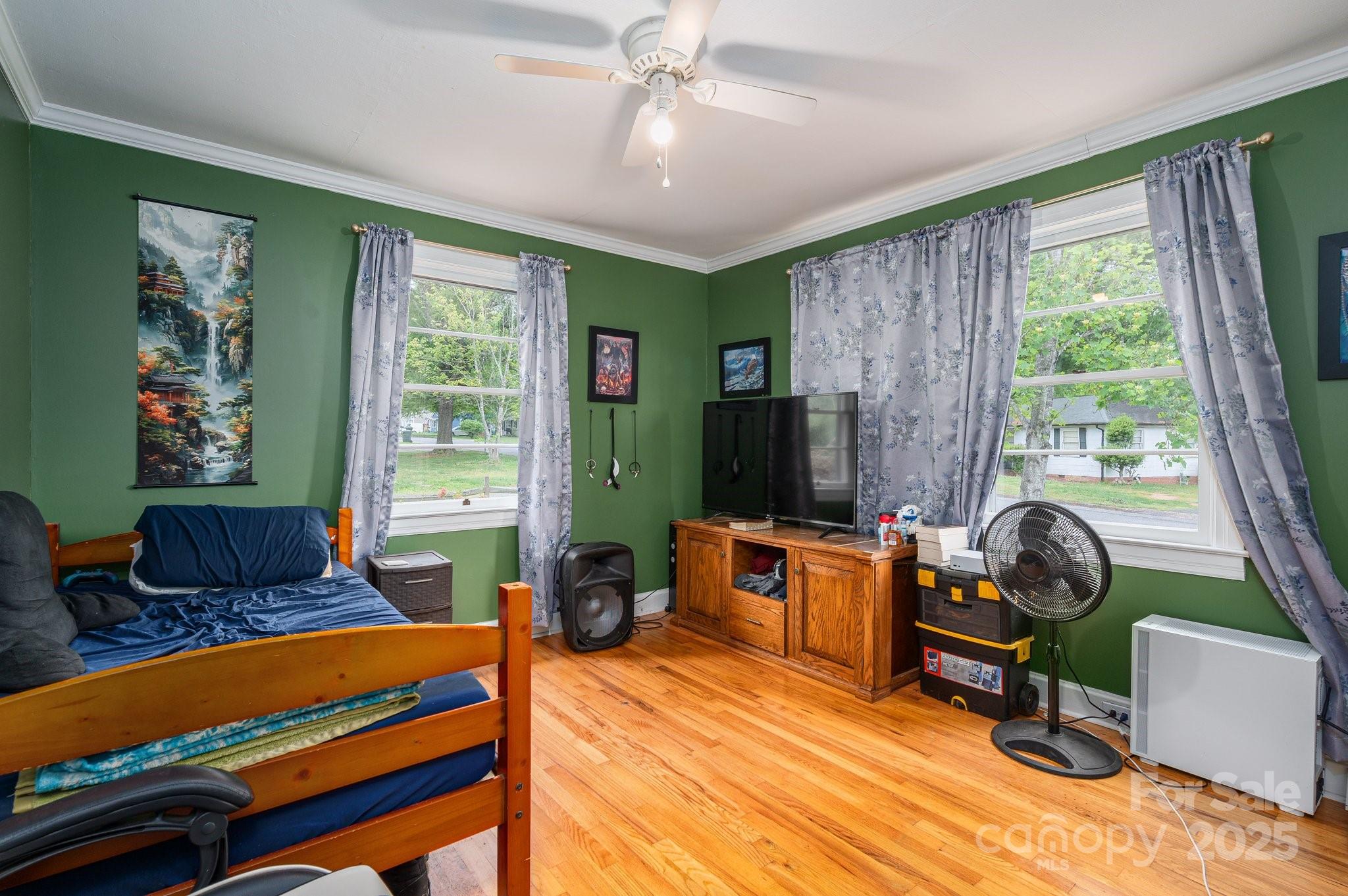 400 Houser Street Property Photo 16