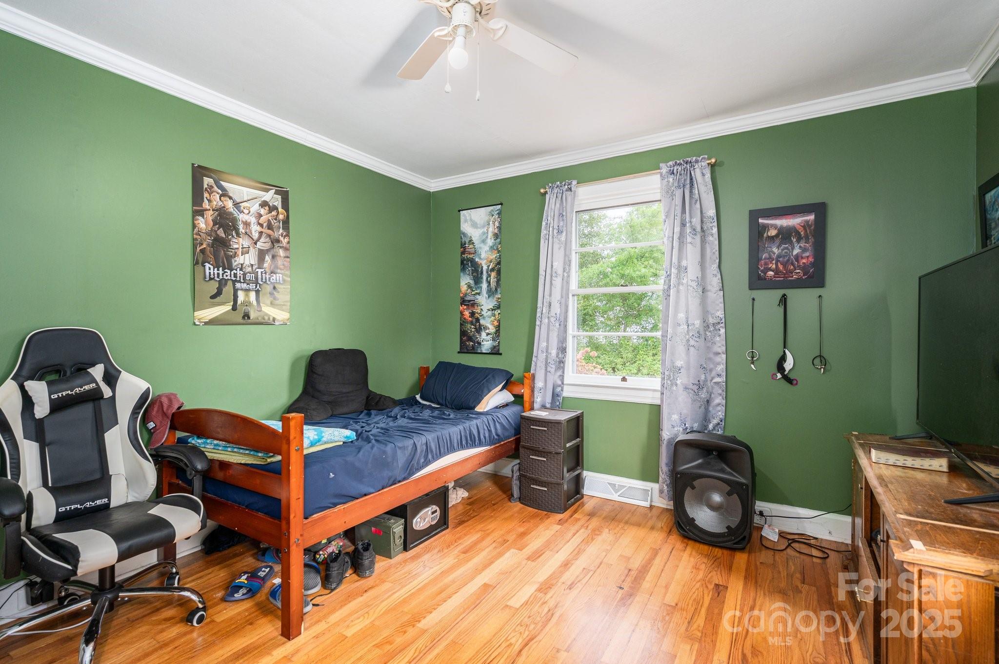 400 Houser Street Property Photo 17