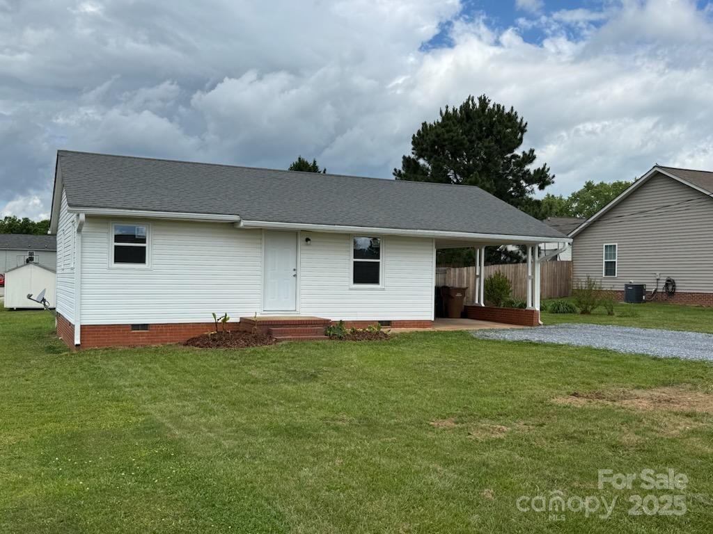 2109 Boggs Street Property Photo