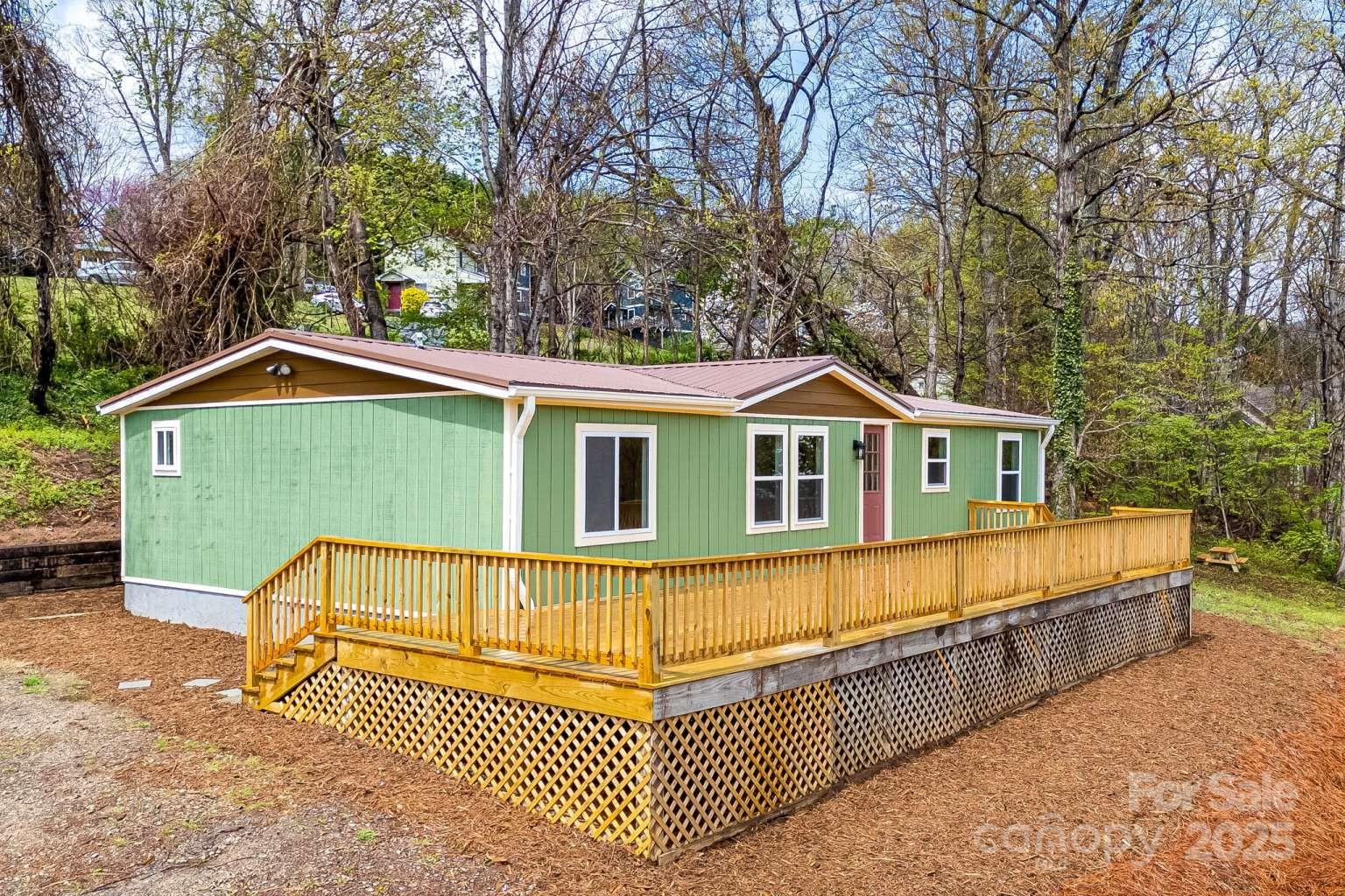 556 Riceville Road Property Photo