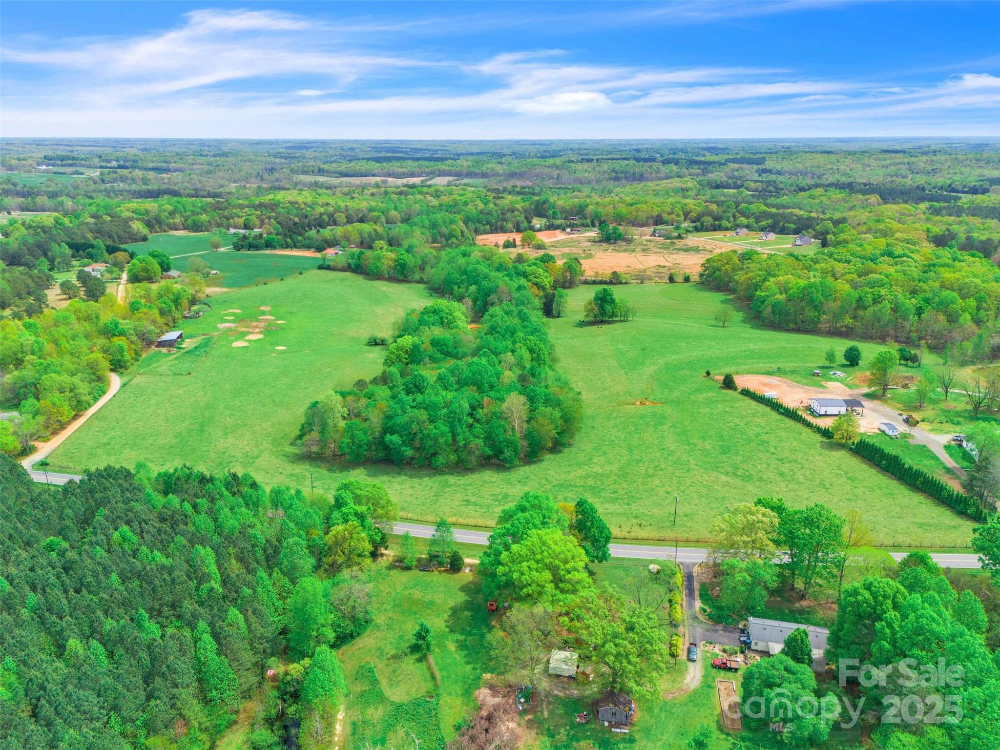 1376 Lowrance Road Property Photo 4