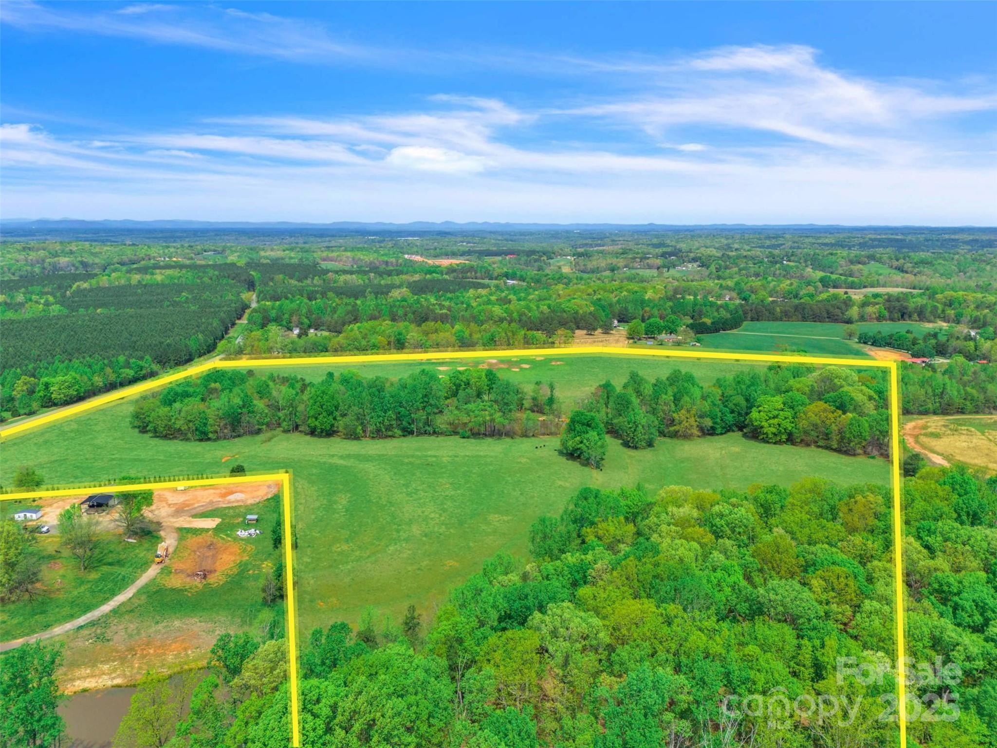 1376 Lowrance Road Property Photo 9